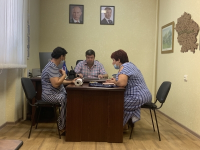 Вопросы развития здравоохранения стали ключевыми на встрече спикера с жителями Буденновского округа