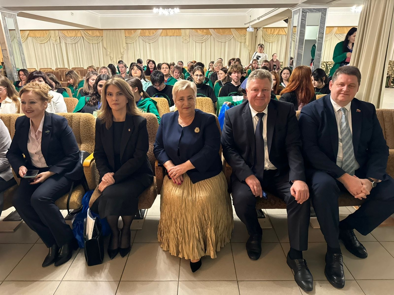 Готовим молодые кадры!