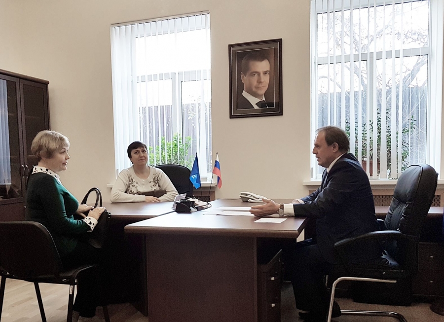 Депутат Думы Ставропольского края Анатолий Афонин провел прием граждан в Региональной общественной приемной Председателя Партии «Единая Россия» в Ставропольском крае