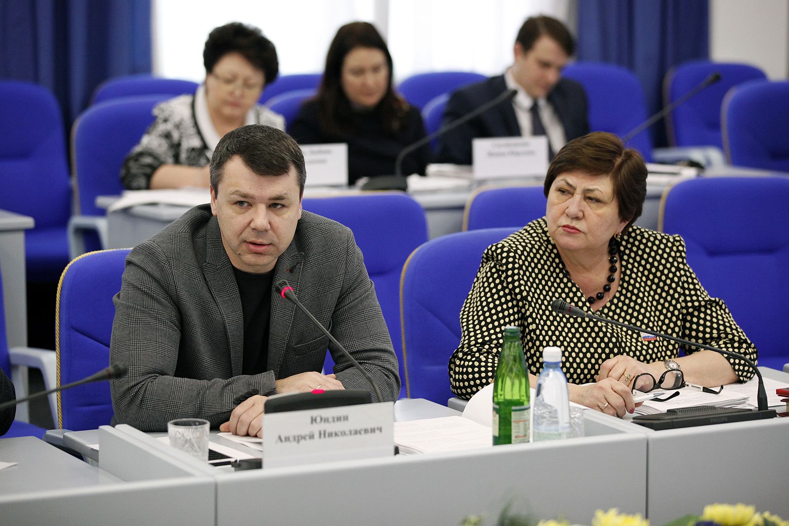Законопроект, запрещающий продажу детям электронных систем доставки никотина, внесён в повестку очередного заседания Думы