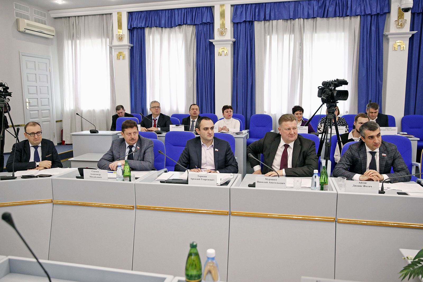 Законопроект, запрещающий продажу детям электронных систем доставки никотина, внесён в повестку очередного заседания Думы