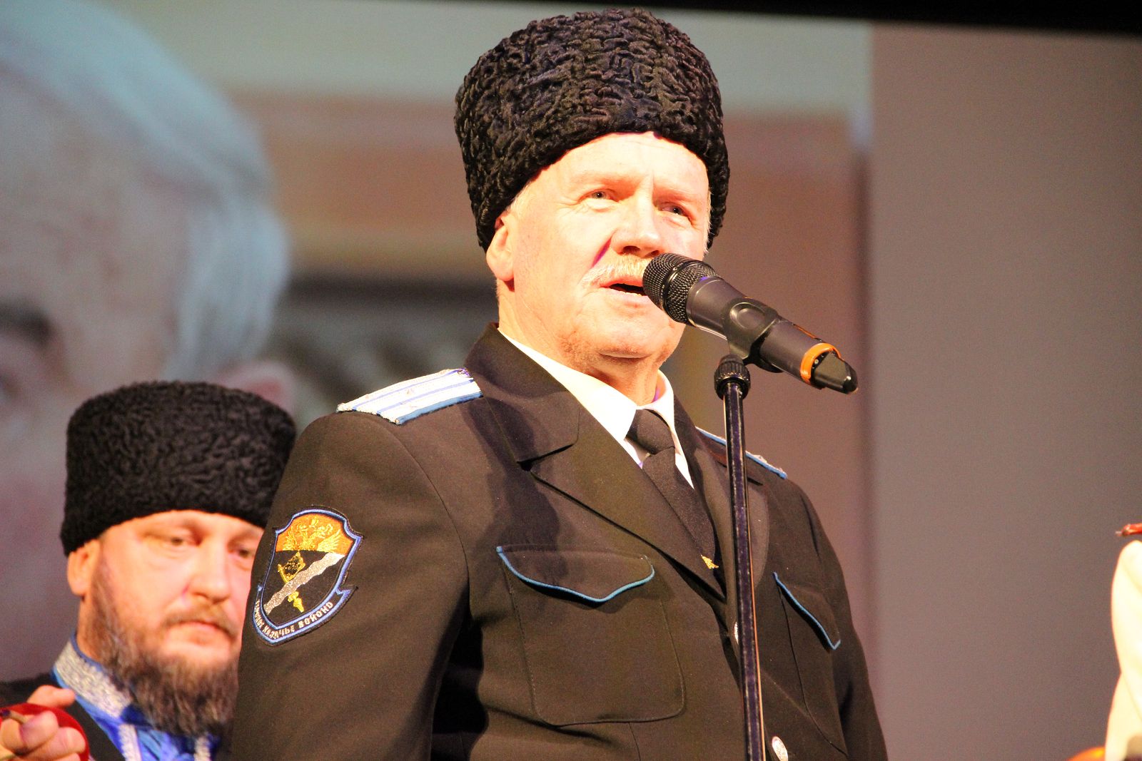 Любо, казаку!