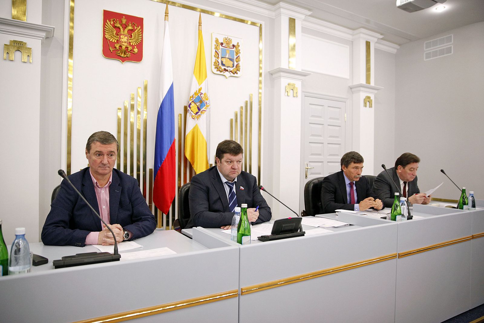 В начале насыщенной пятидневки