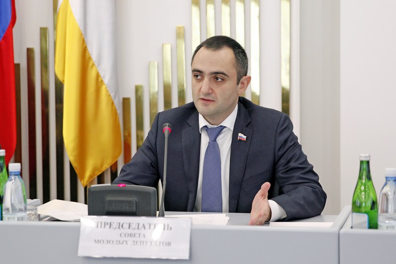Совет молодых депутатов приступил к работе