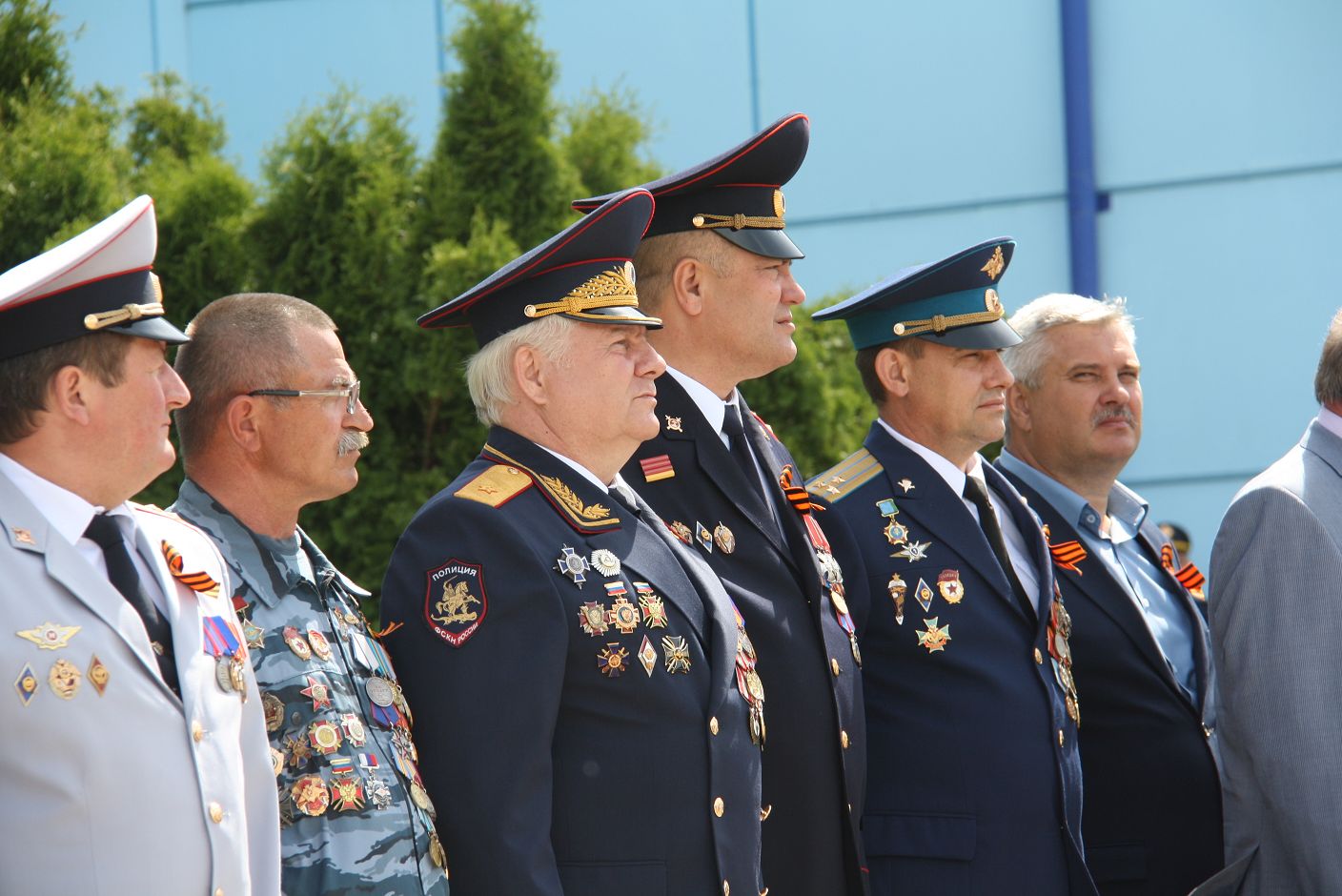 Юнармейцы, вперед!