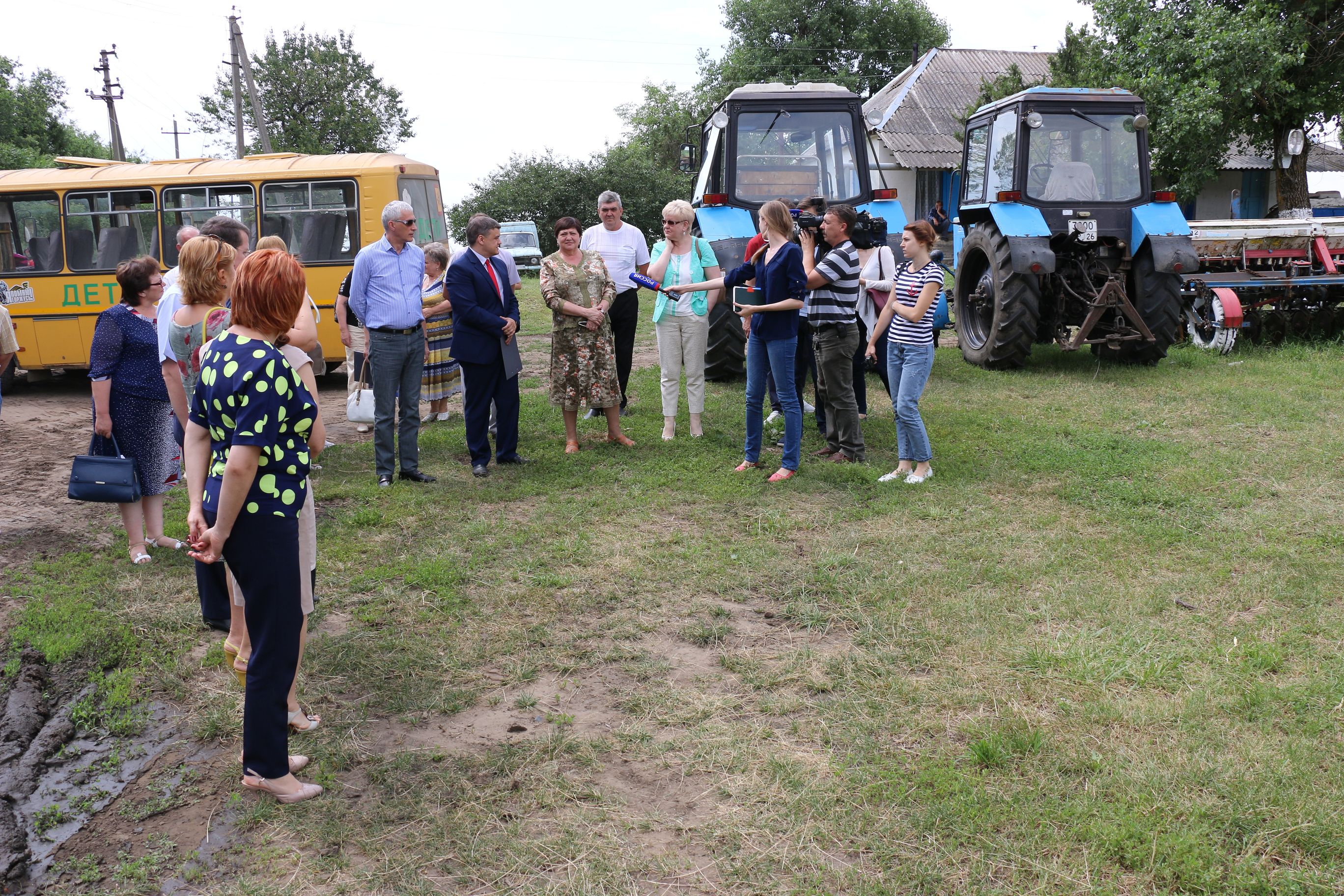 Депутаты познакомились с работой производственных ученических бригад