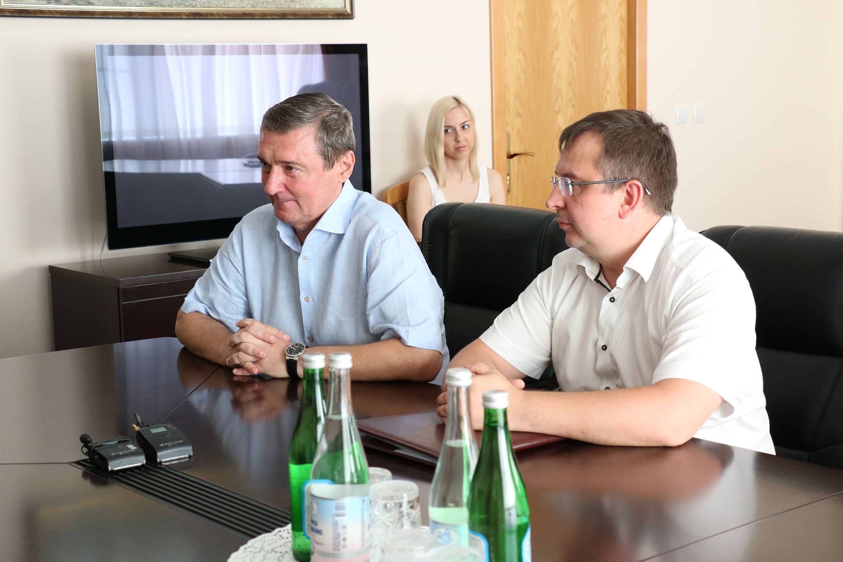 Александр Кузьмин встретился с членом ЦИК Евгением Колюшиным