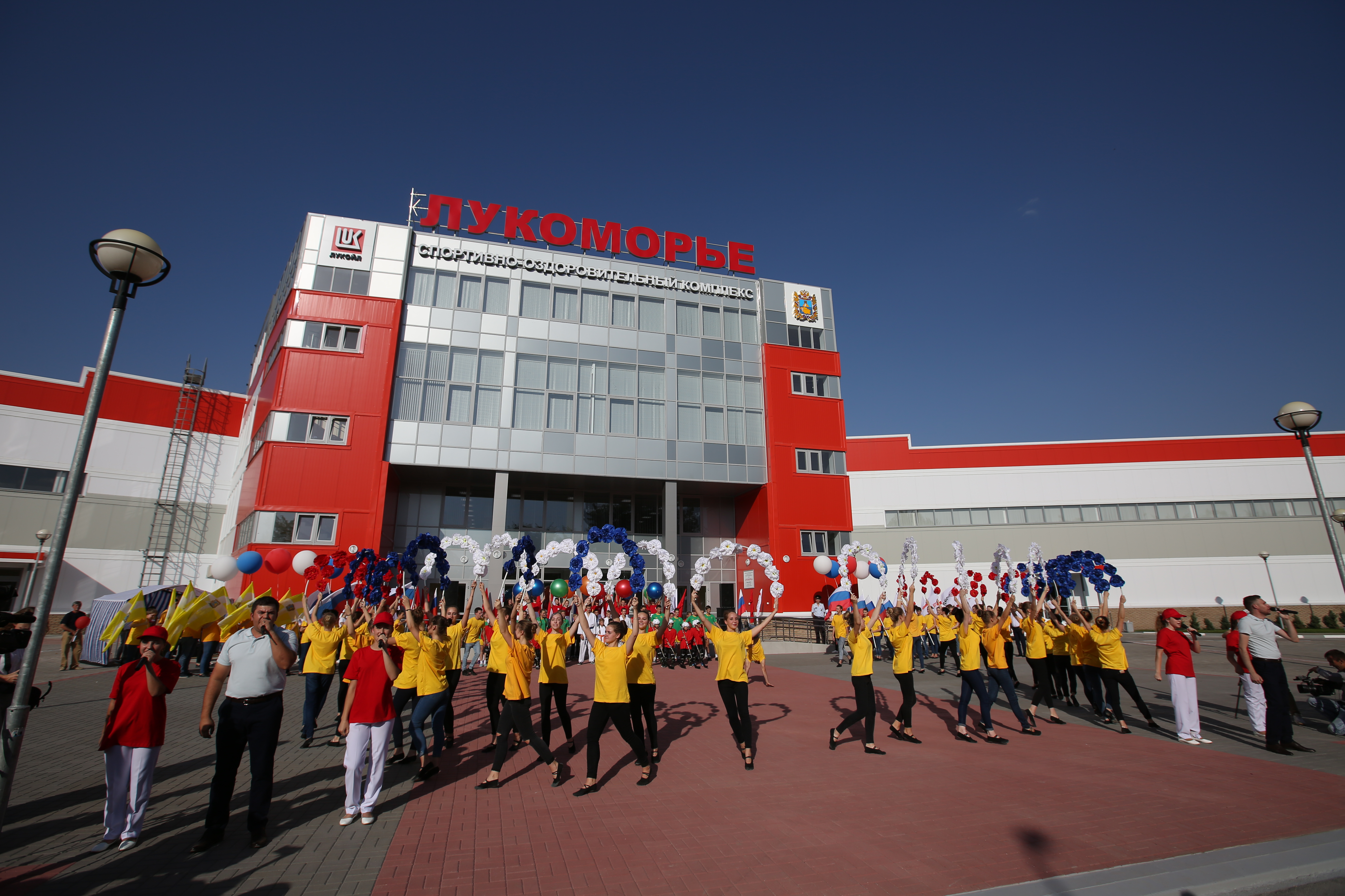 Большой спортивно-оздоровительный комплекс открылся в Буденновске
