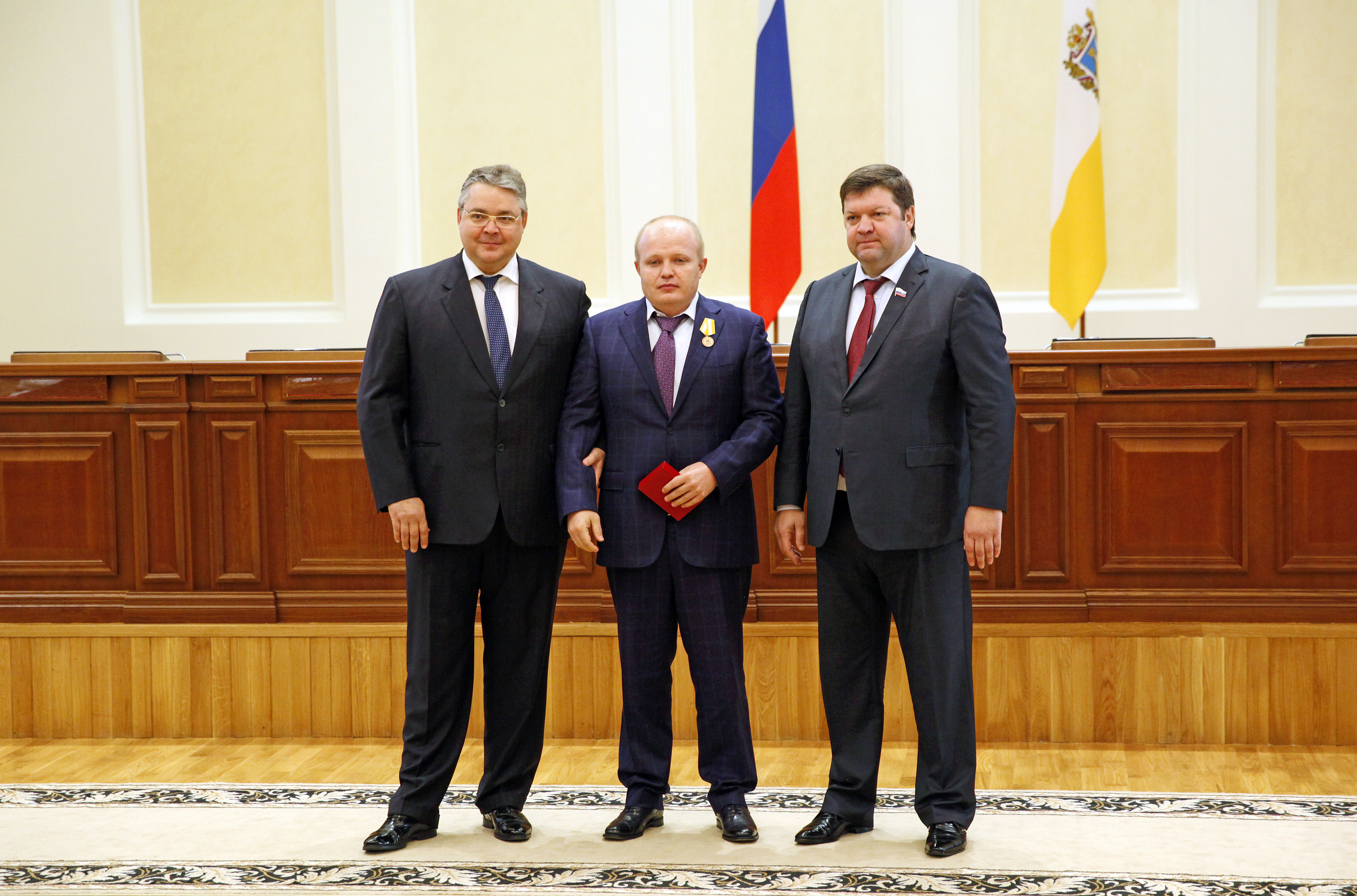 Награды нашли героев