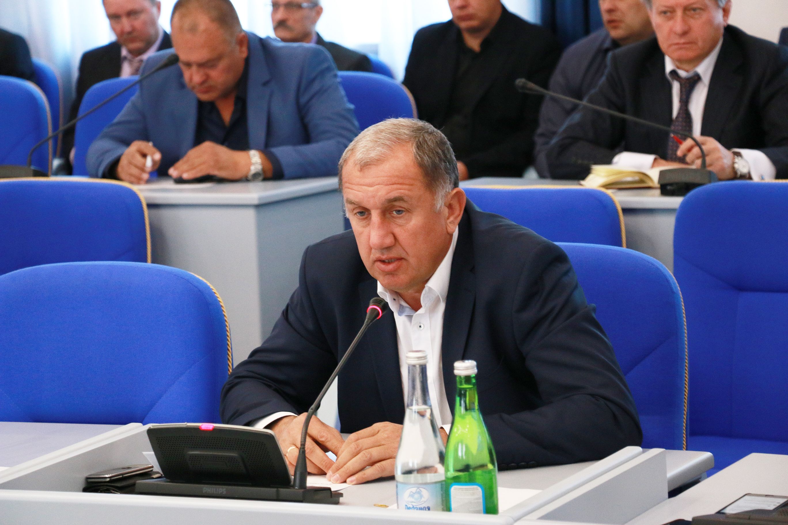 Работа в комитетах продолжается