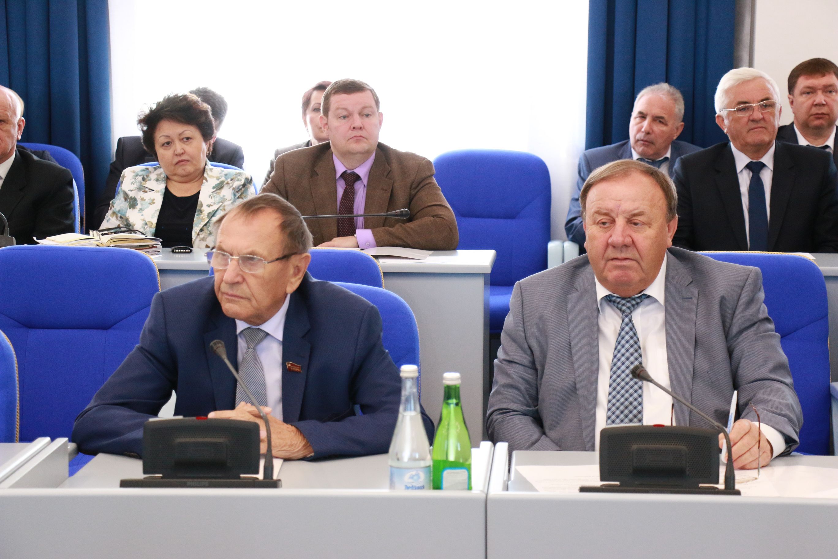 Работа в комитетах продолжается