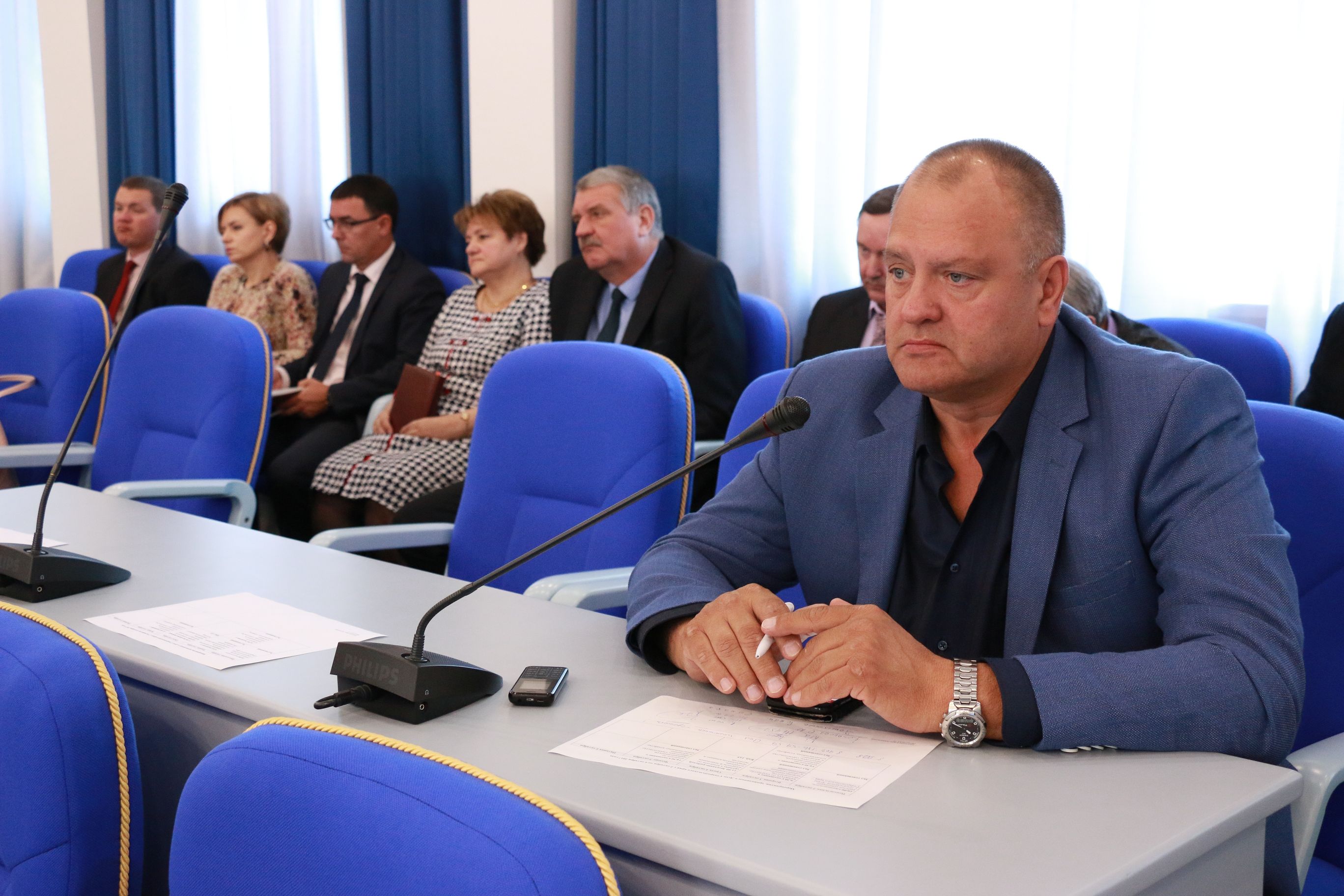 Работа в комитетах продолжается