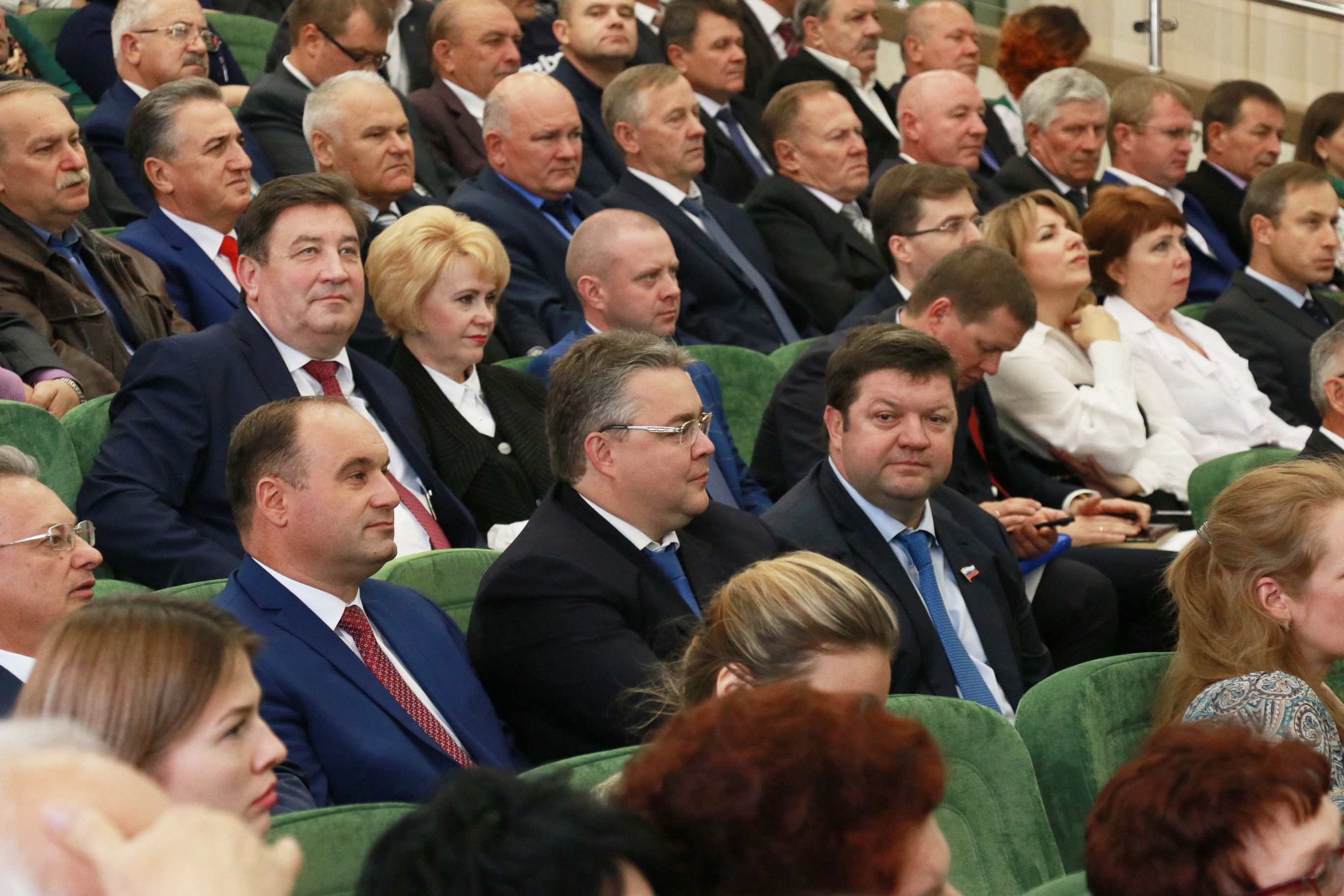 Труженики агропромышленного комплекса принимают поздравления