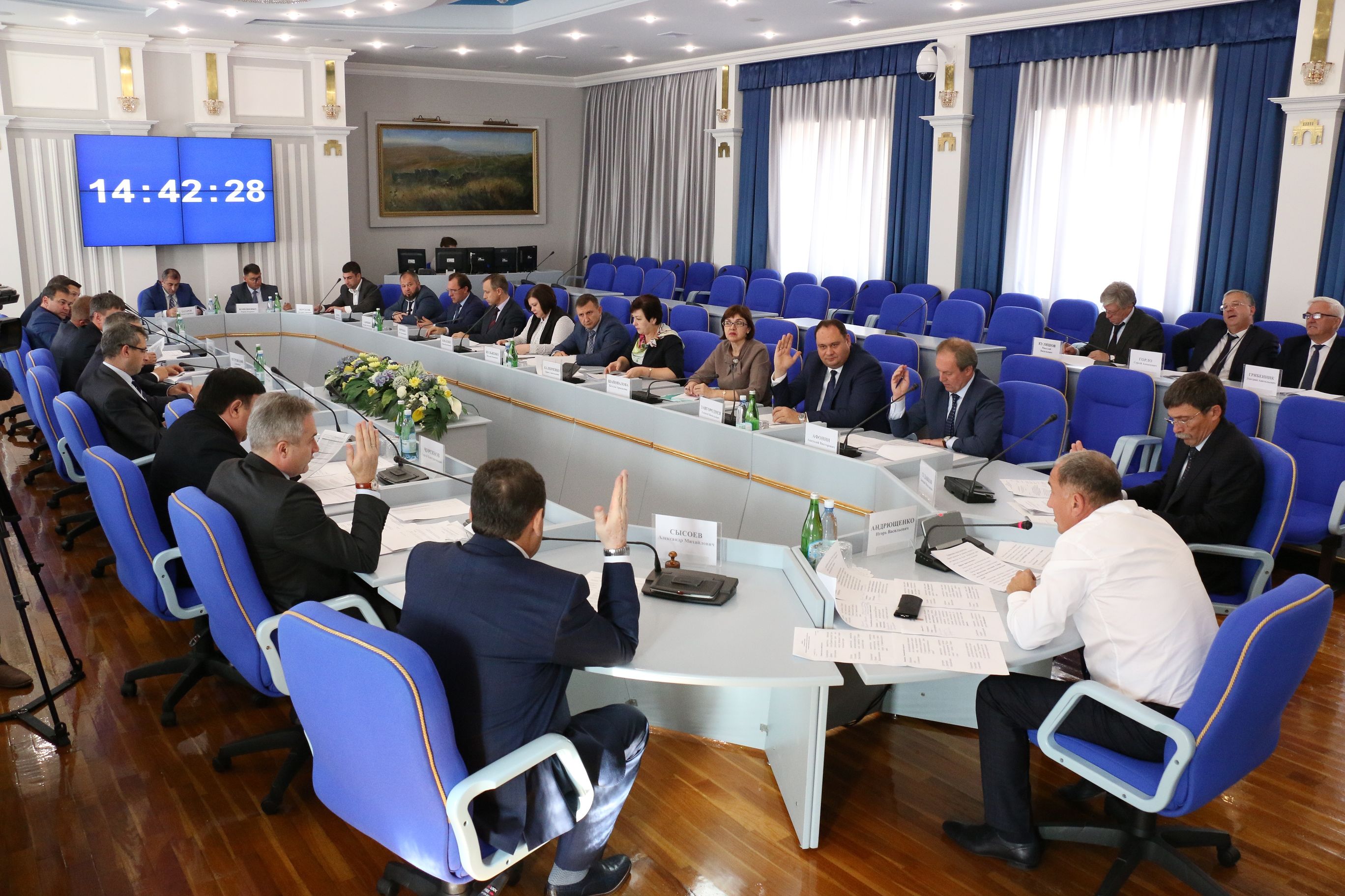 Разговор о качестве питьевой воды вышел за рамки заявленной темы
