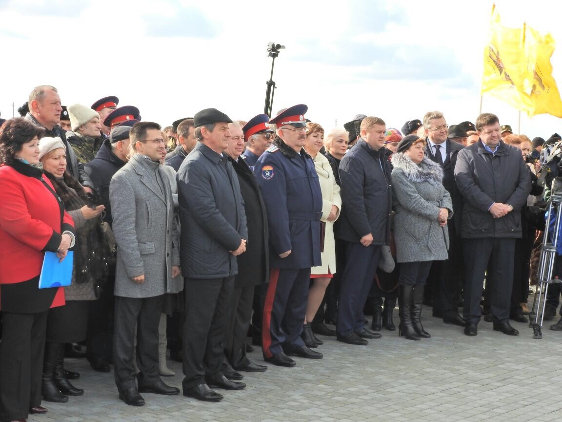 Монумент российской славы!