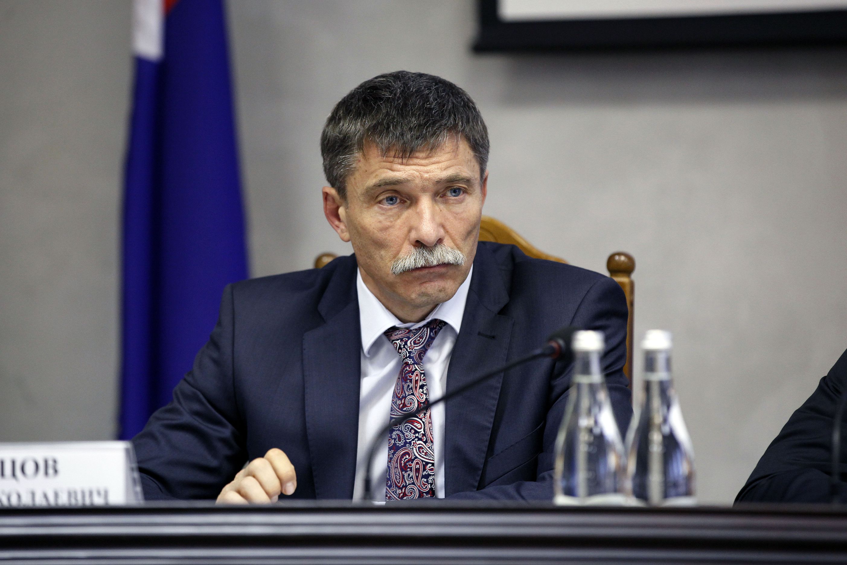 Наладить взаимодействие бизнеса и власти