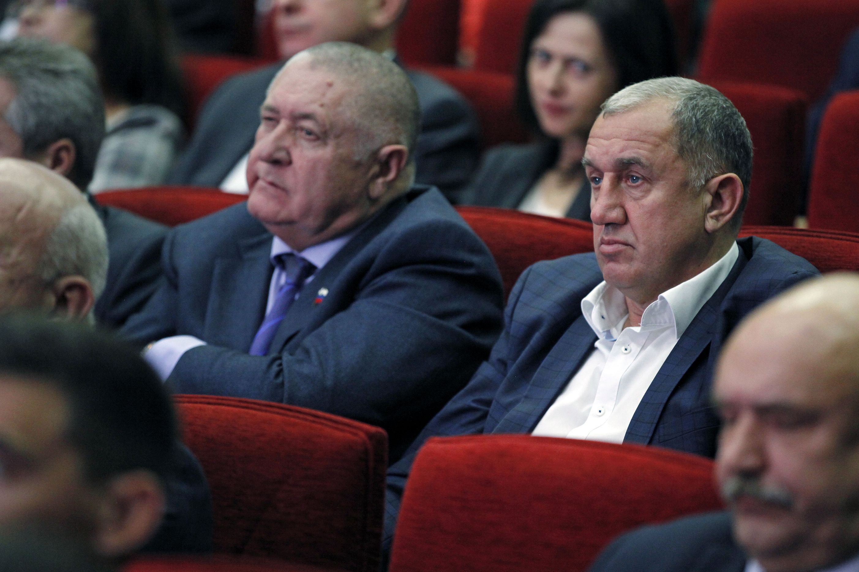 Обсуждение в атмосфере открытости