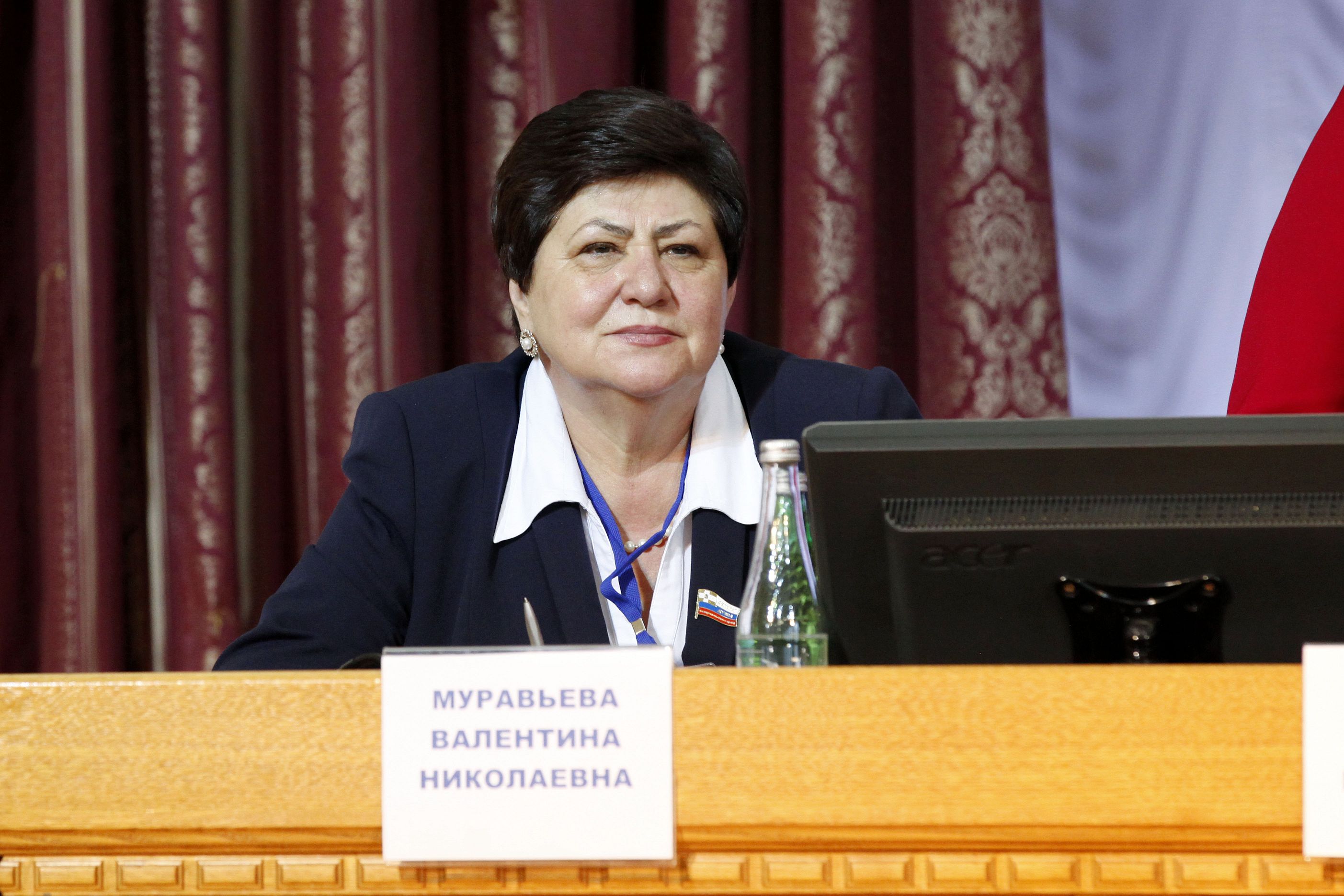 Законодатели поддерживают талантливых молодых учёных