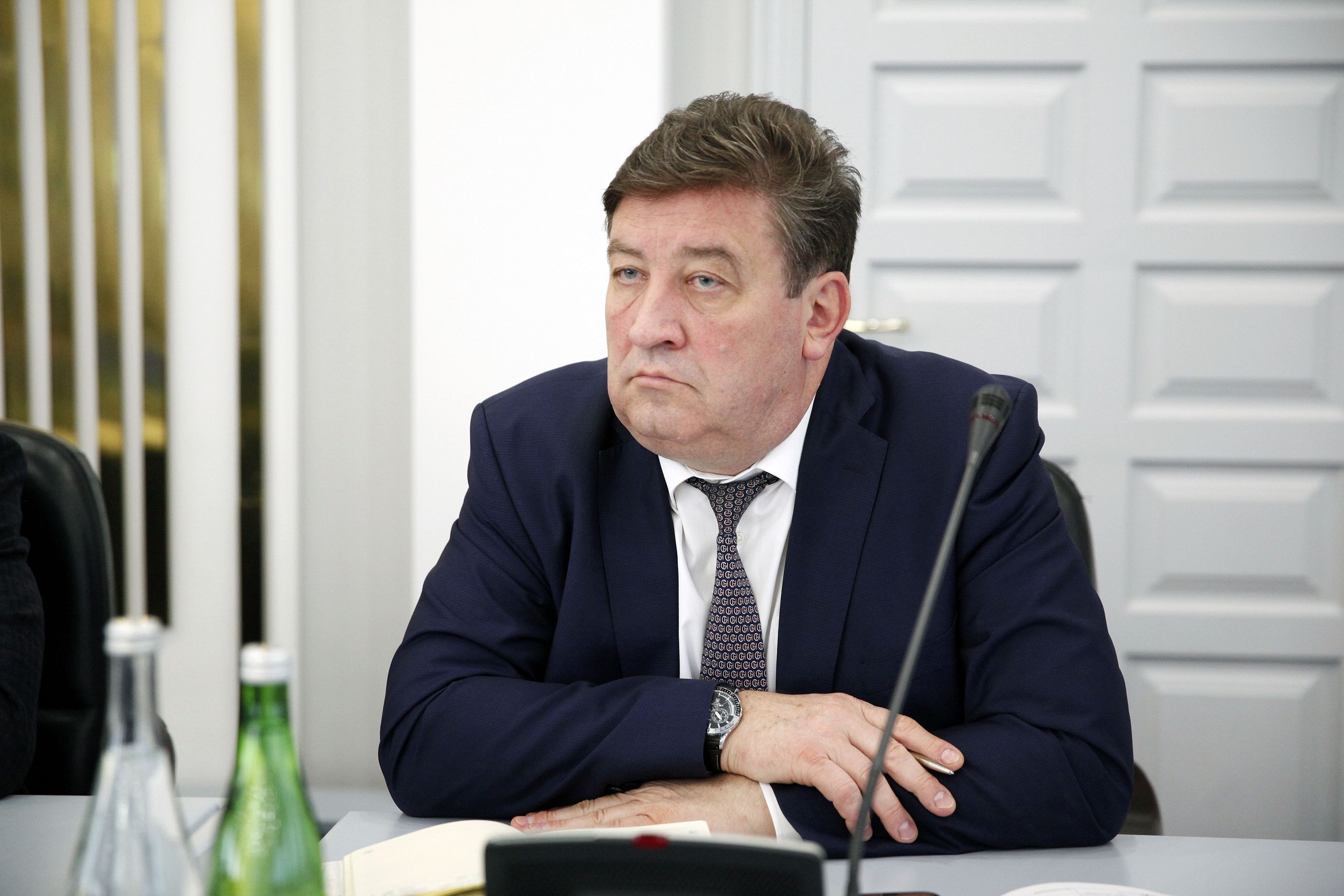 Комитеты заседают