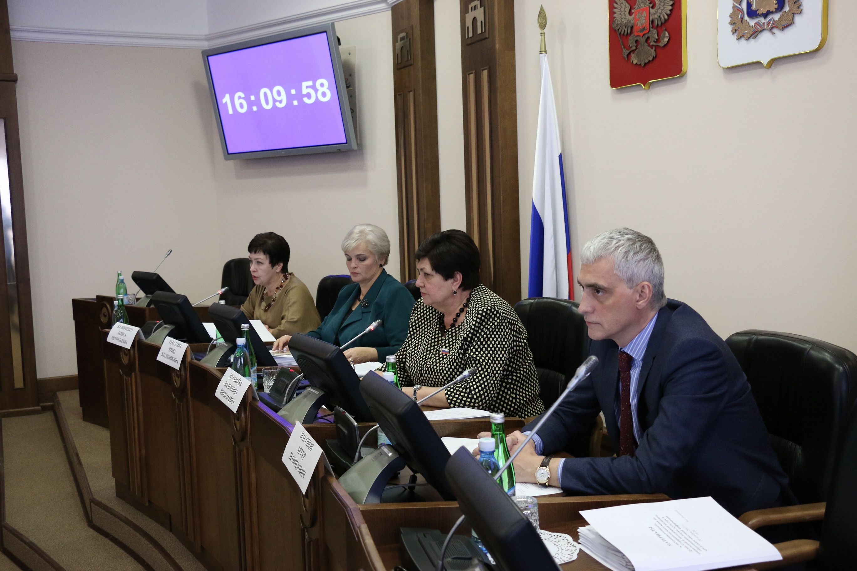 Социальные законопроекты и развитие ГТО в центре внимания законодателей