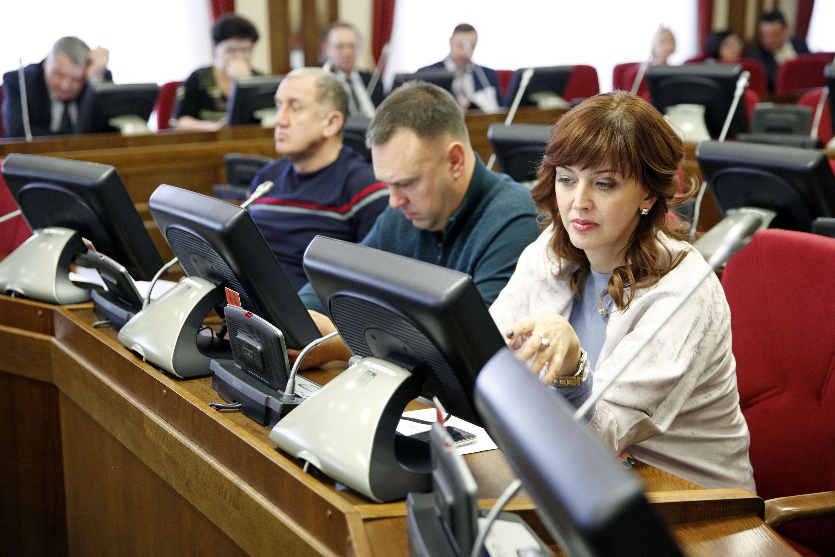 До первого заседания Думы в наступившем году – ровно неделя