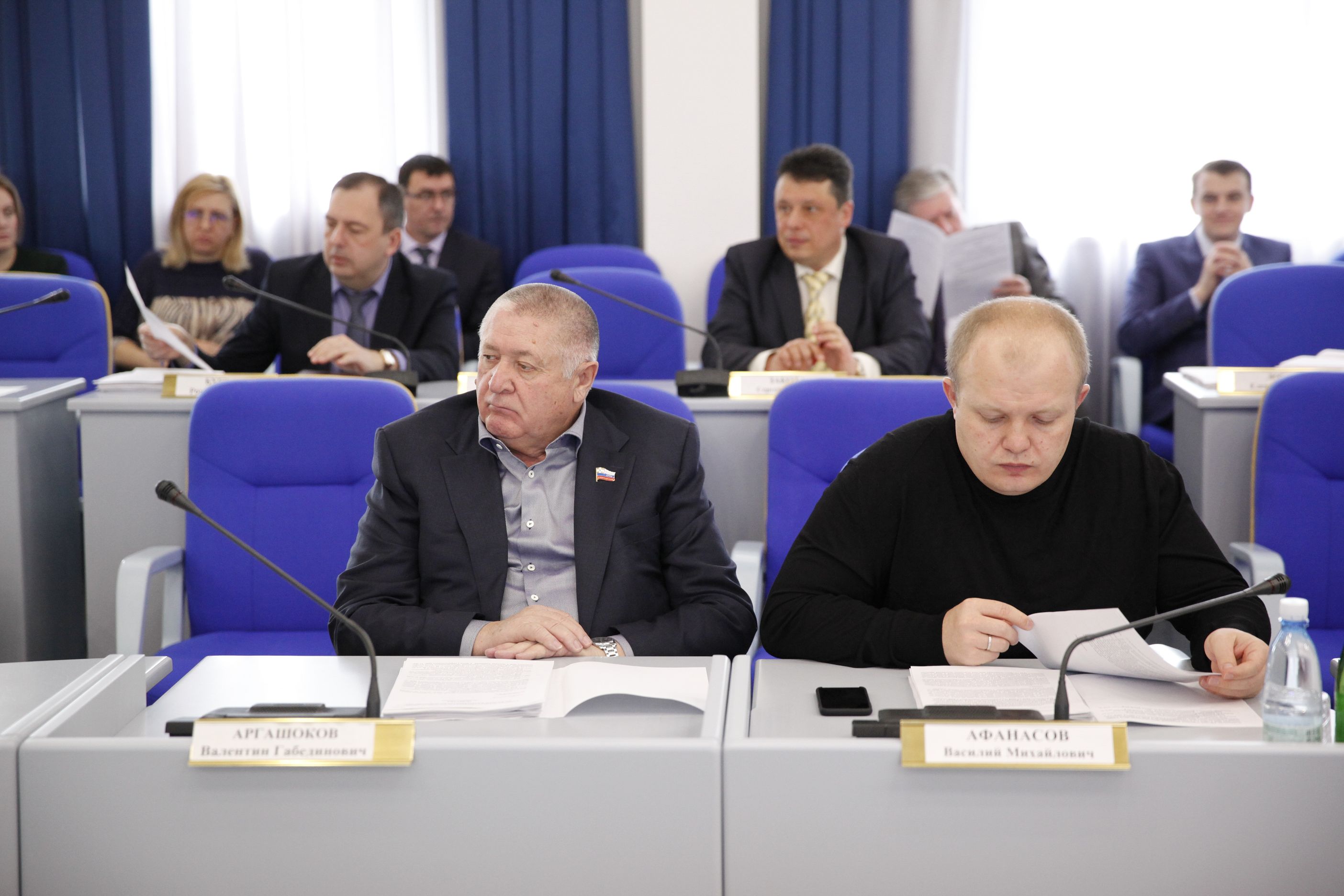 Приоритетное внимание бюджету