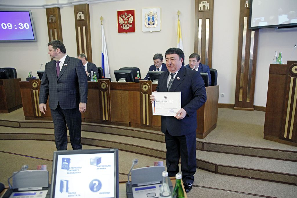 Индексации социальных выплат, помощь молодым семьям и другие важные решения