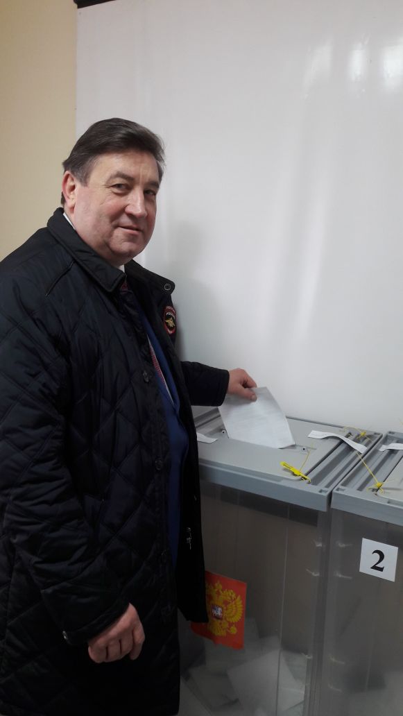 Депутаты Думы Ставропольского края проголосовали на выборах Президента России 18 марта