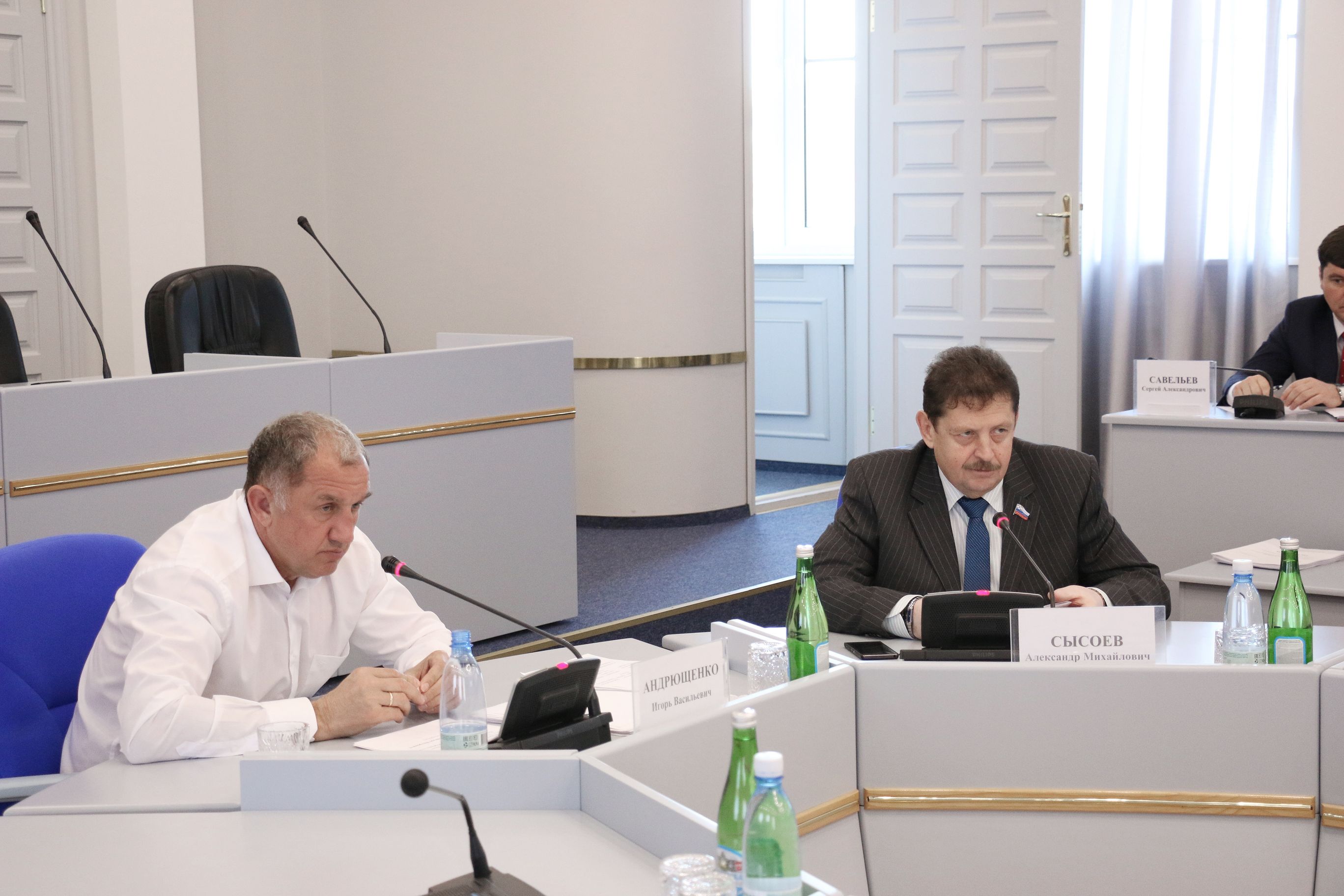 Долгострой требует решений