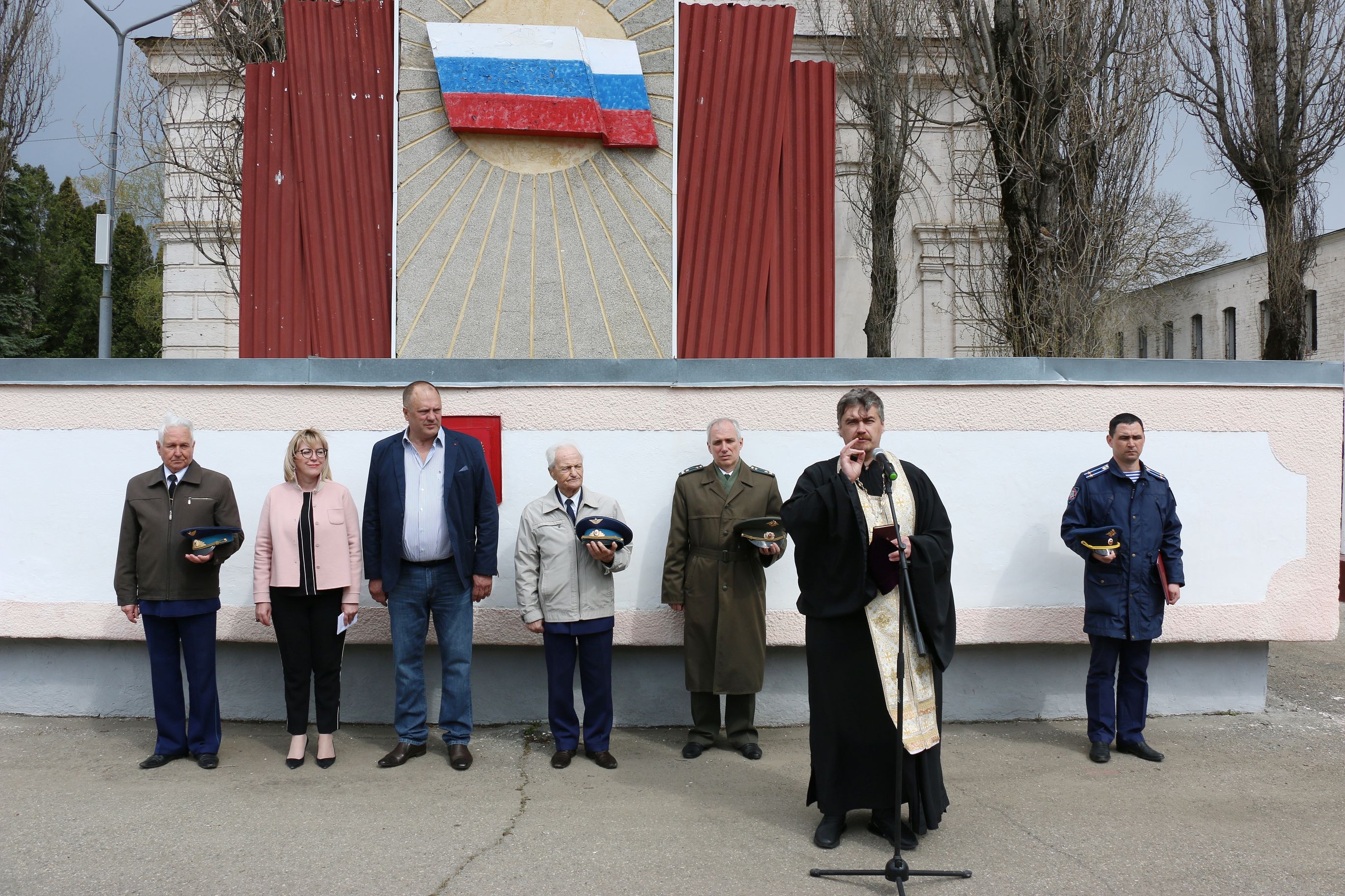 Никто не должен быть забыт!