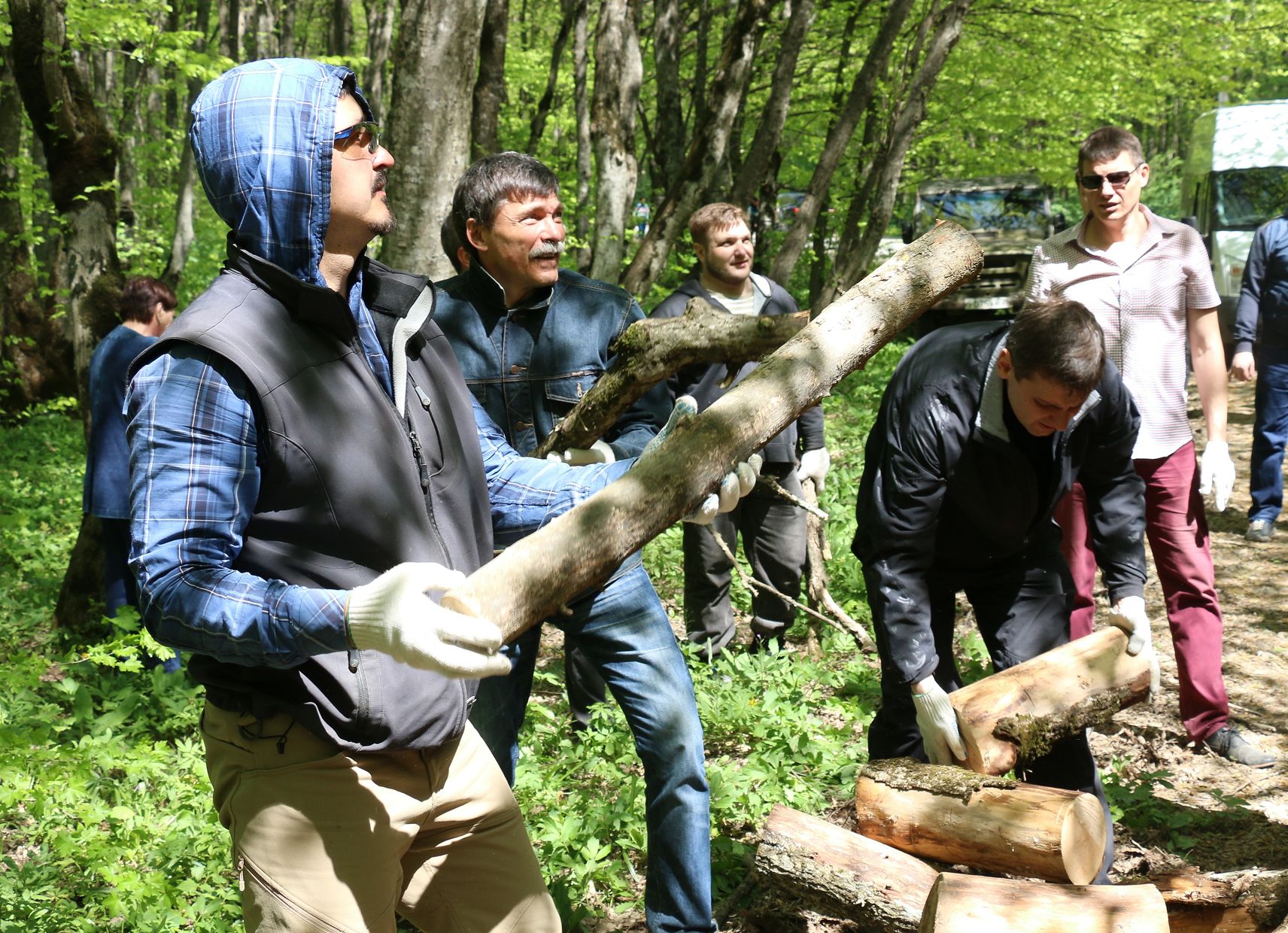 Традиционный субботник