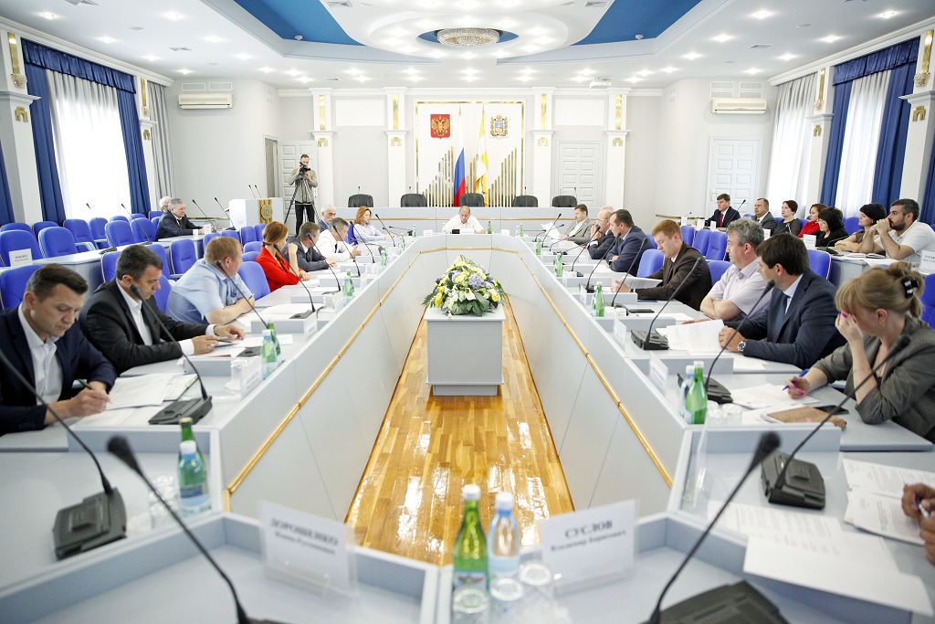 Голодный пёс опасней волка