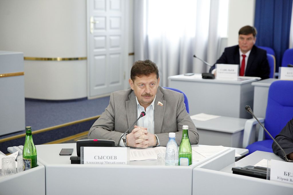 Голодный пёс опасней волка