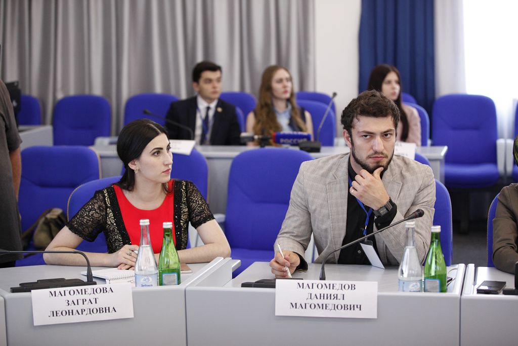 Проект «Академия молодых парламентариев СКФО» открылся в Ставрополе
