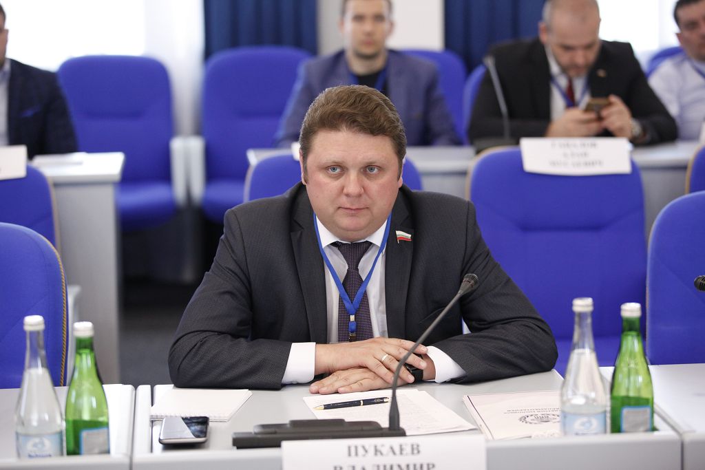 Проект «Академия молодых парламентариев СКФО» открылся в Ставрополе