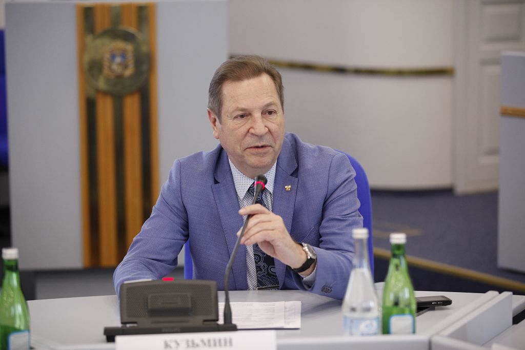 Проект «Академия молодых парламентариев СКФО» открылся в Ставрополе