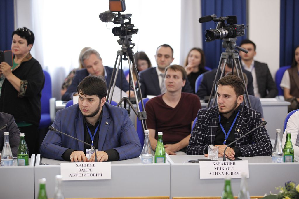 Проект «Академия молодых парламентариев СКФО» открылся в Ставрополе