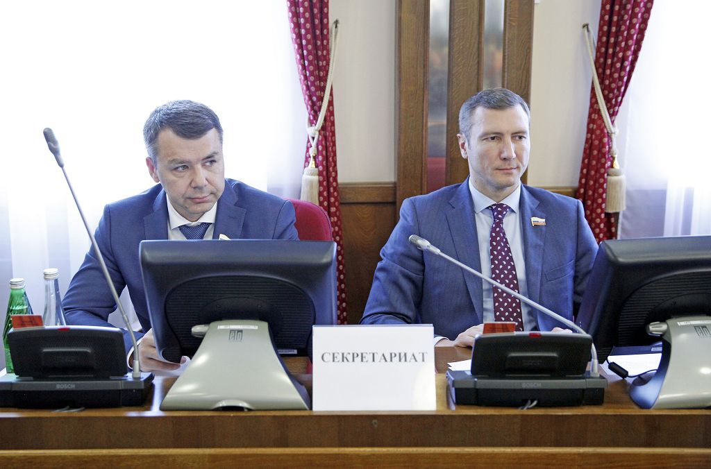 Парламентарии одобрили отчёт губернатора региона