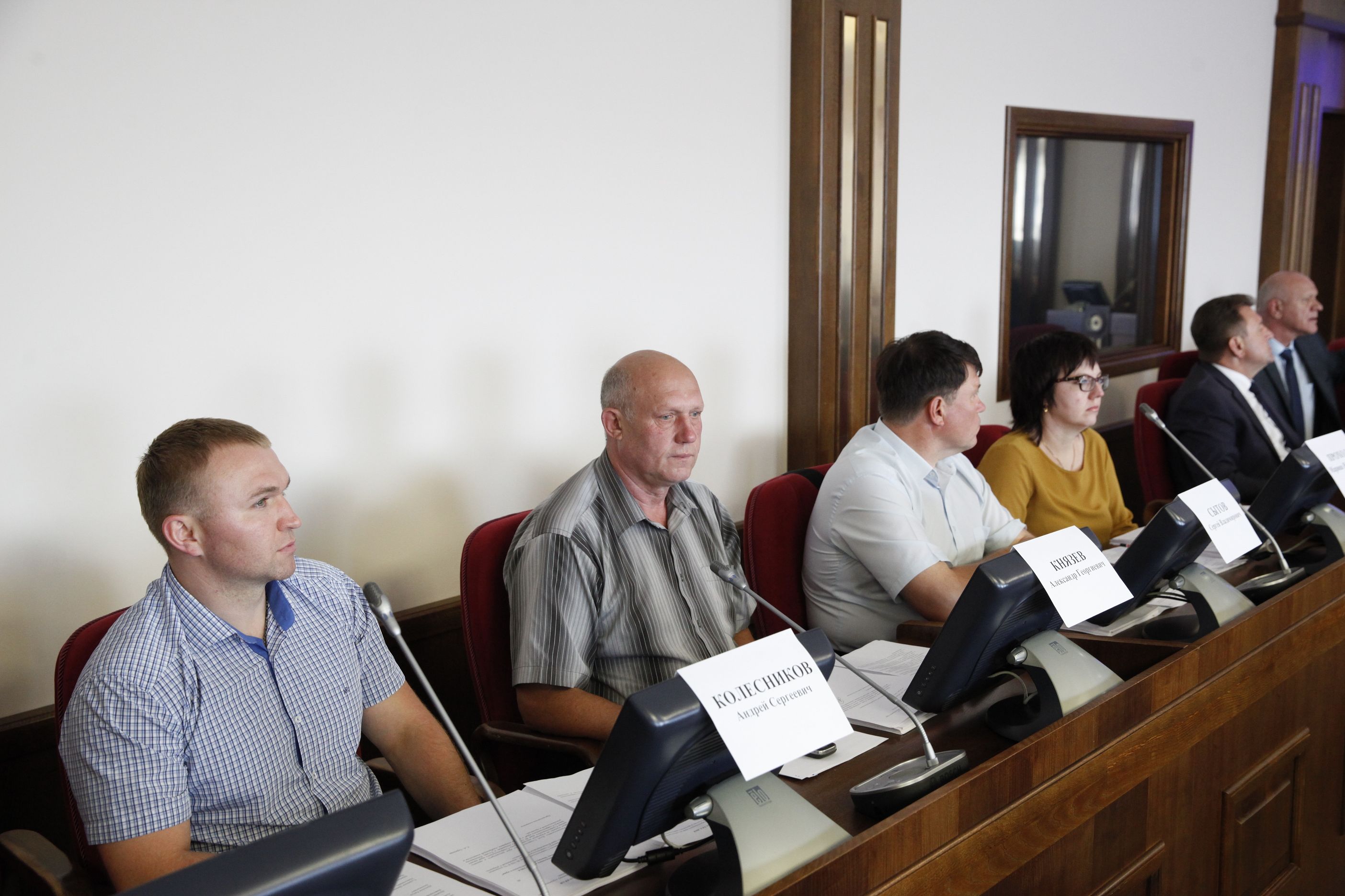 Перераспределить служебную нагрузку мировых судей