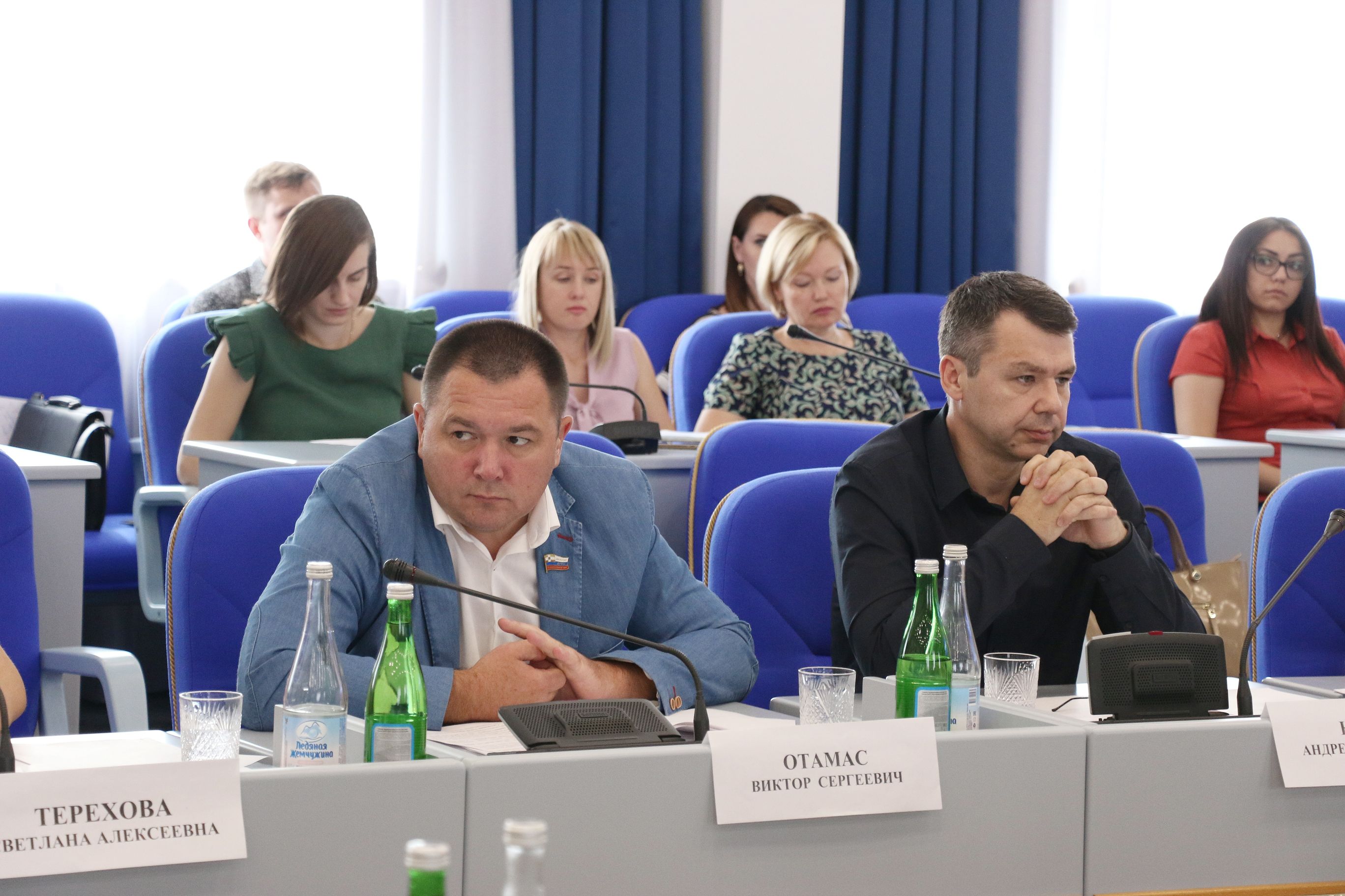 Медицина и социальная сфера получат дополнительные средства