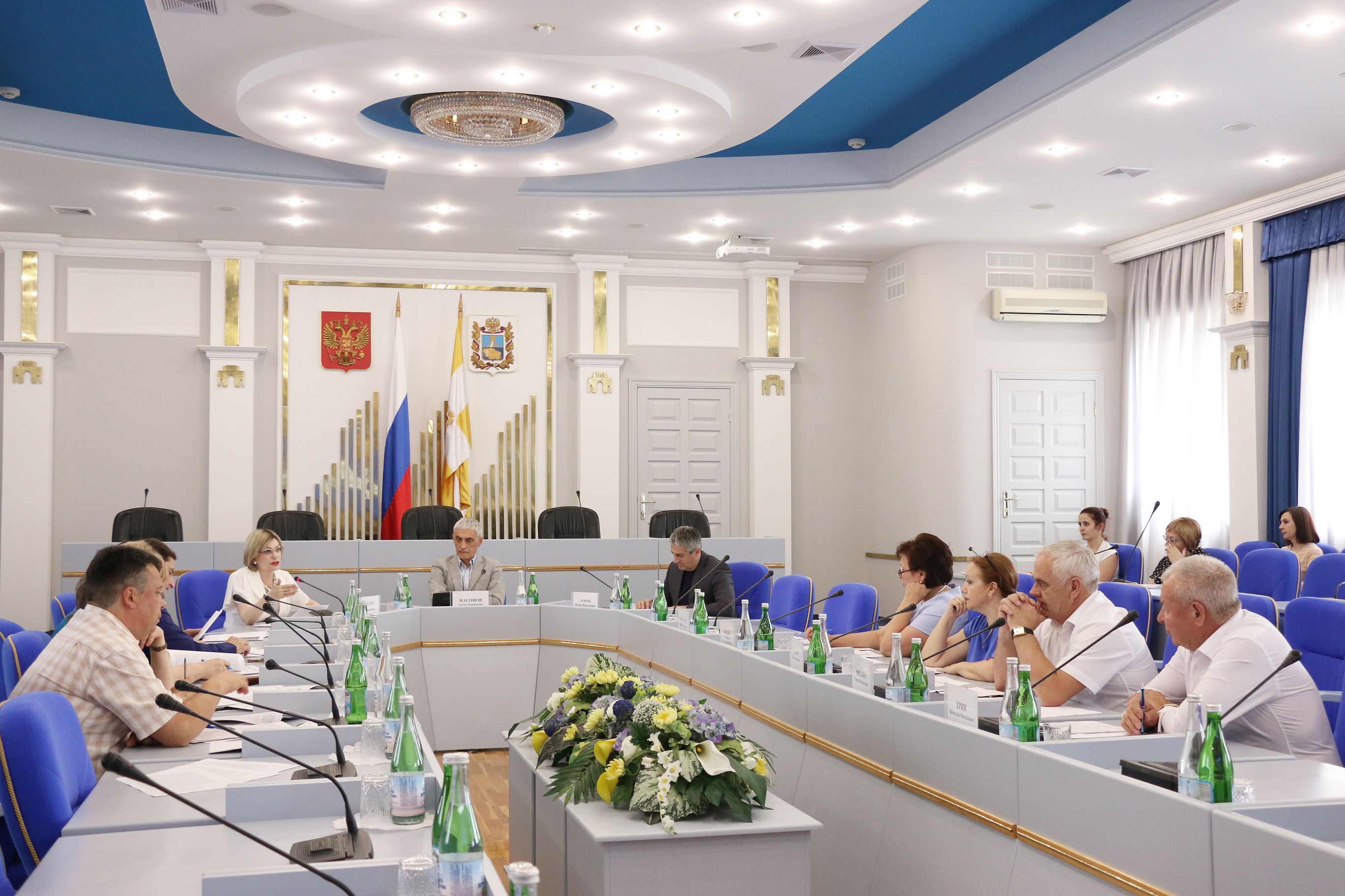 Проблемы подготовки кадров по целевому набору обсудили депутаты