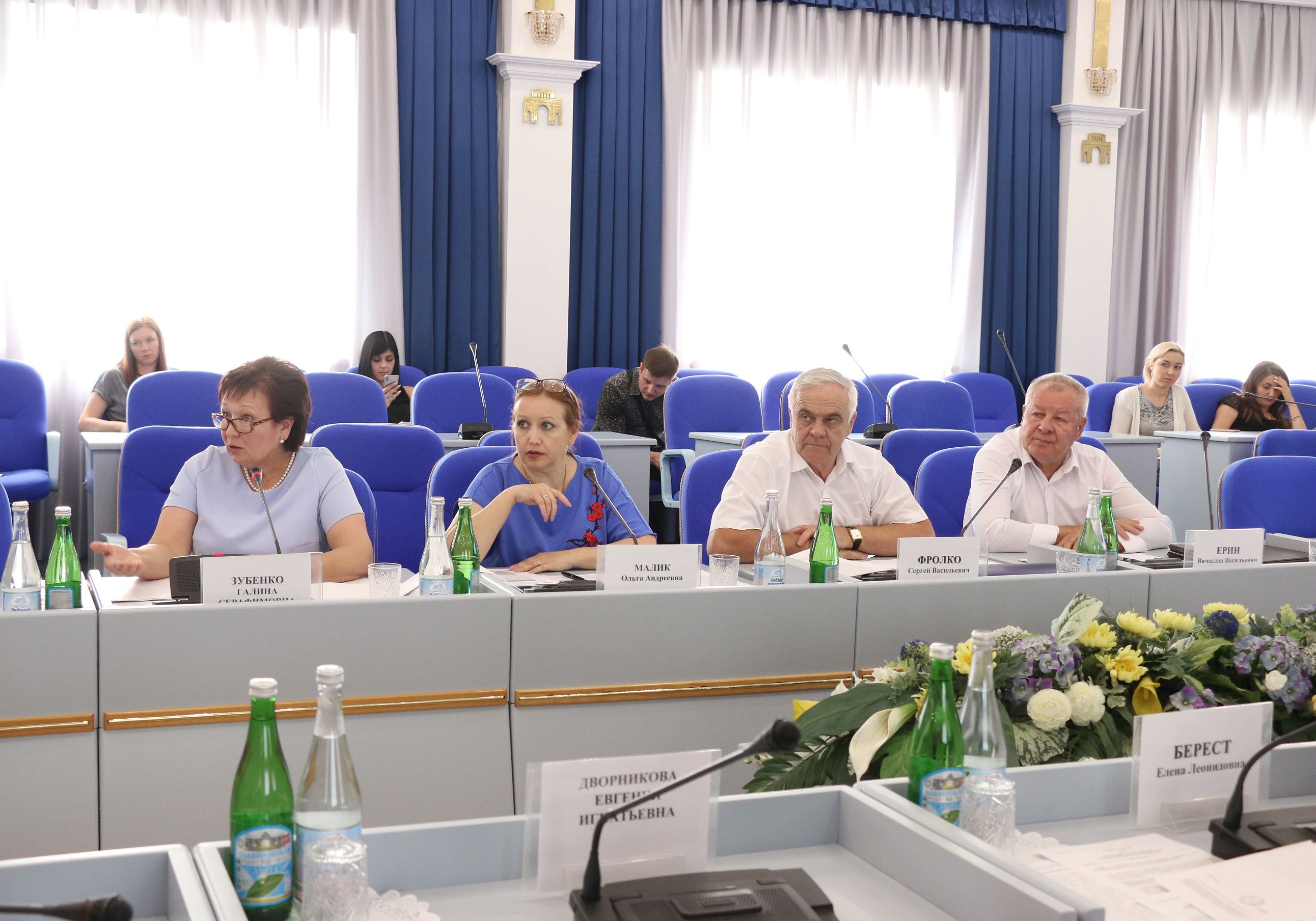 Проблемы подготовки кадров по целевому набору обсудили депутаты
