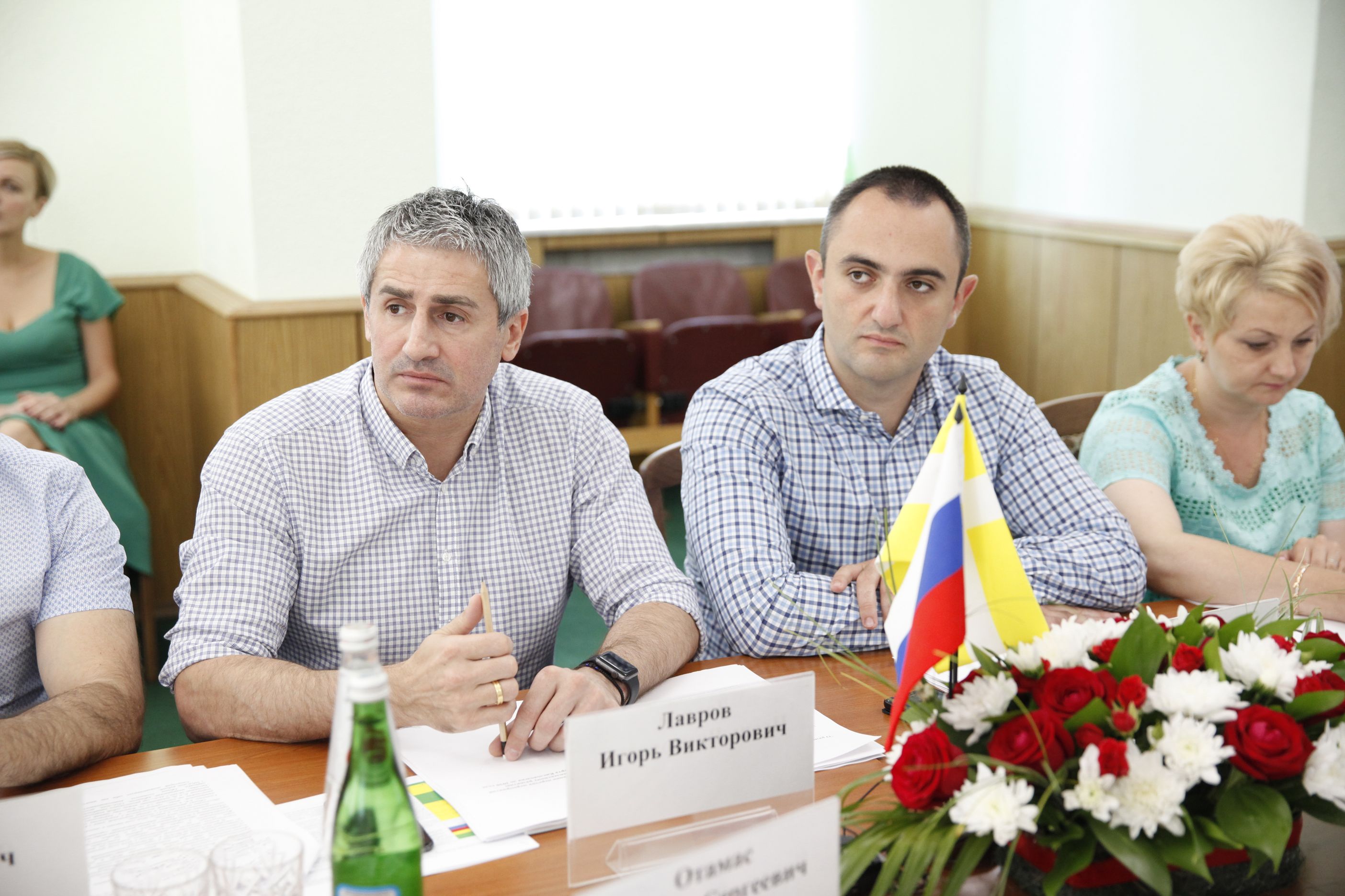 Перспективы развития курортов и туризма на Ставрополье обсудили депутаты