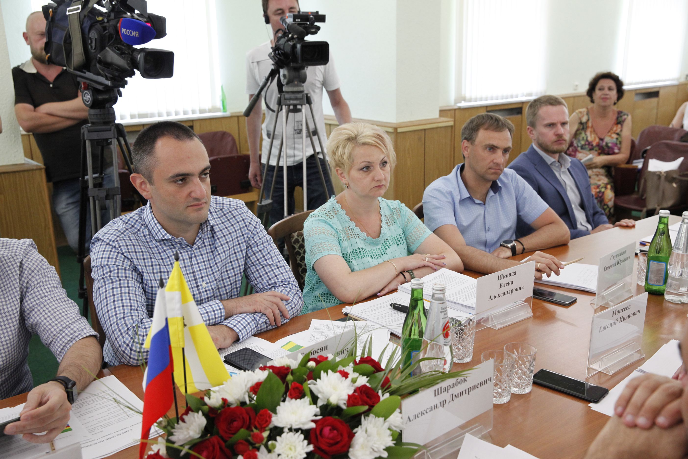 Перспективы развития курортов и туризма на Ставрополье обсудили депутаты