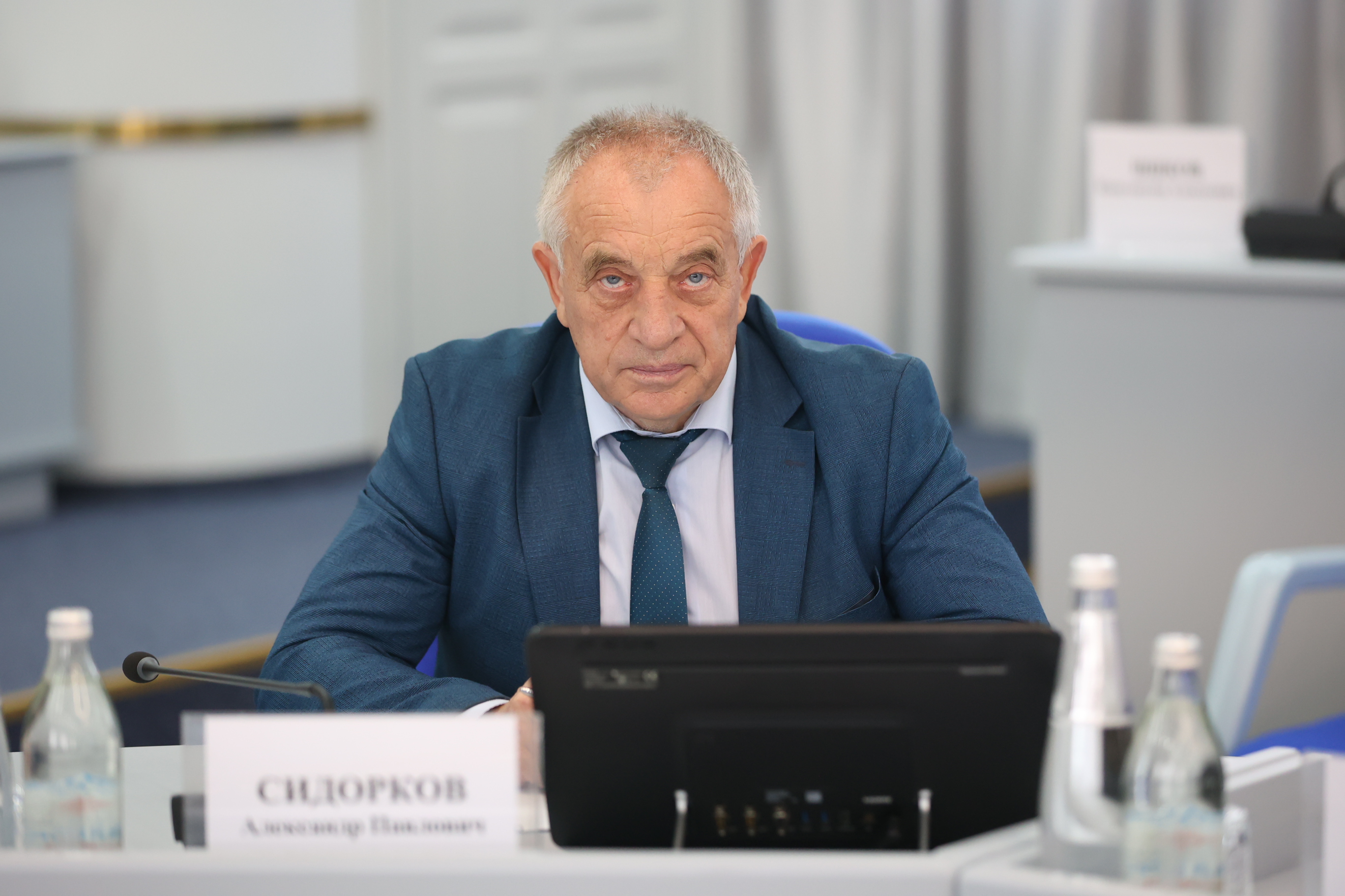 Комитет по промышленности, строительству и ЖКХ рекомендовал Думе принять изменения в краевые законы о капремонте, информационных системах и перевозках