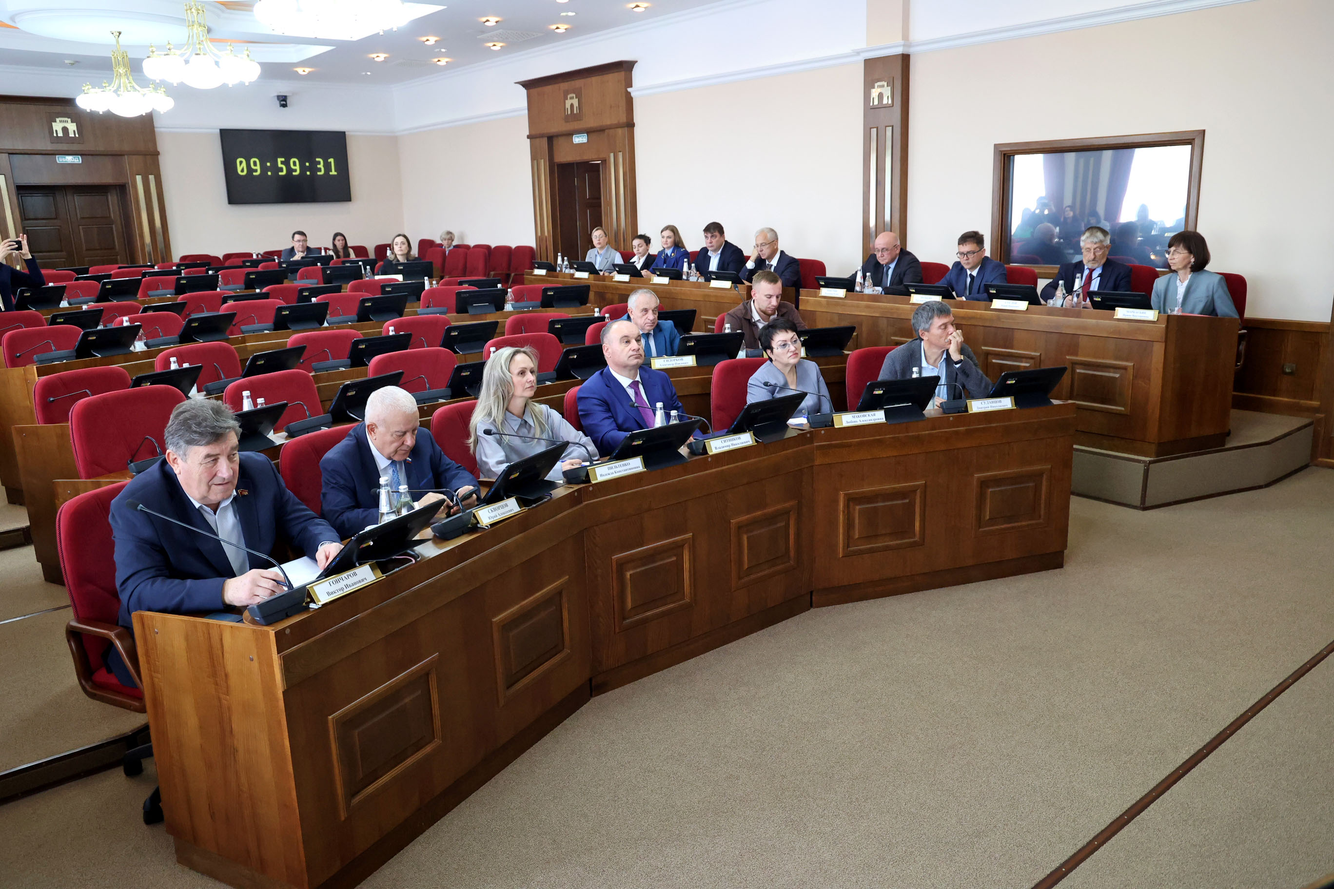 Депутаты профильного комитета работают над корректировками краевых законов бюджетной и налоговой сферы