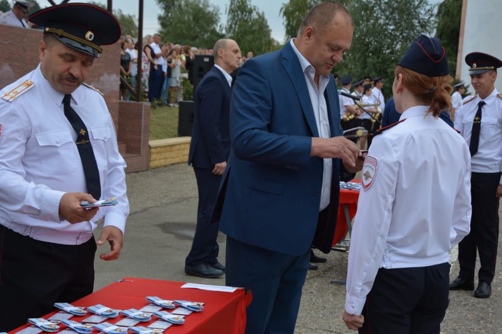 Успехов в будущей службе!