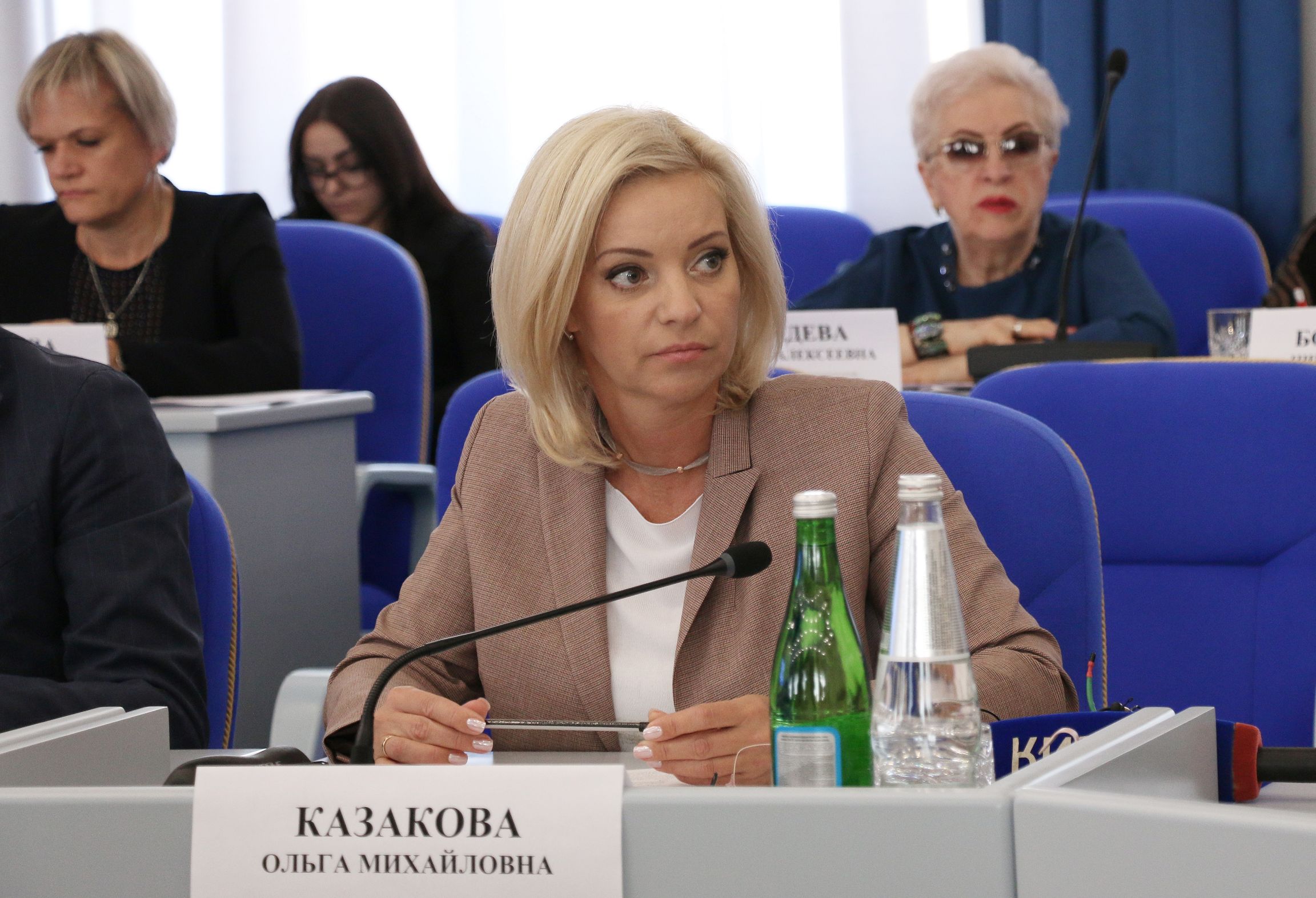 Меры соцподдержки людей предпенсионного возраста обсудили депутаты фракции партии «Единая Россия»