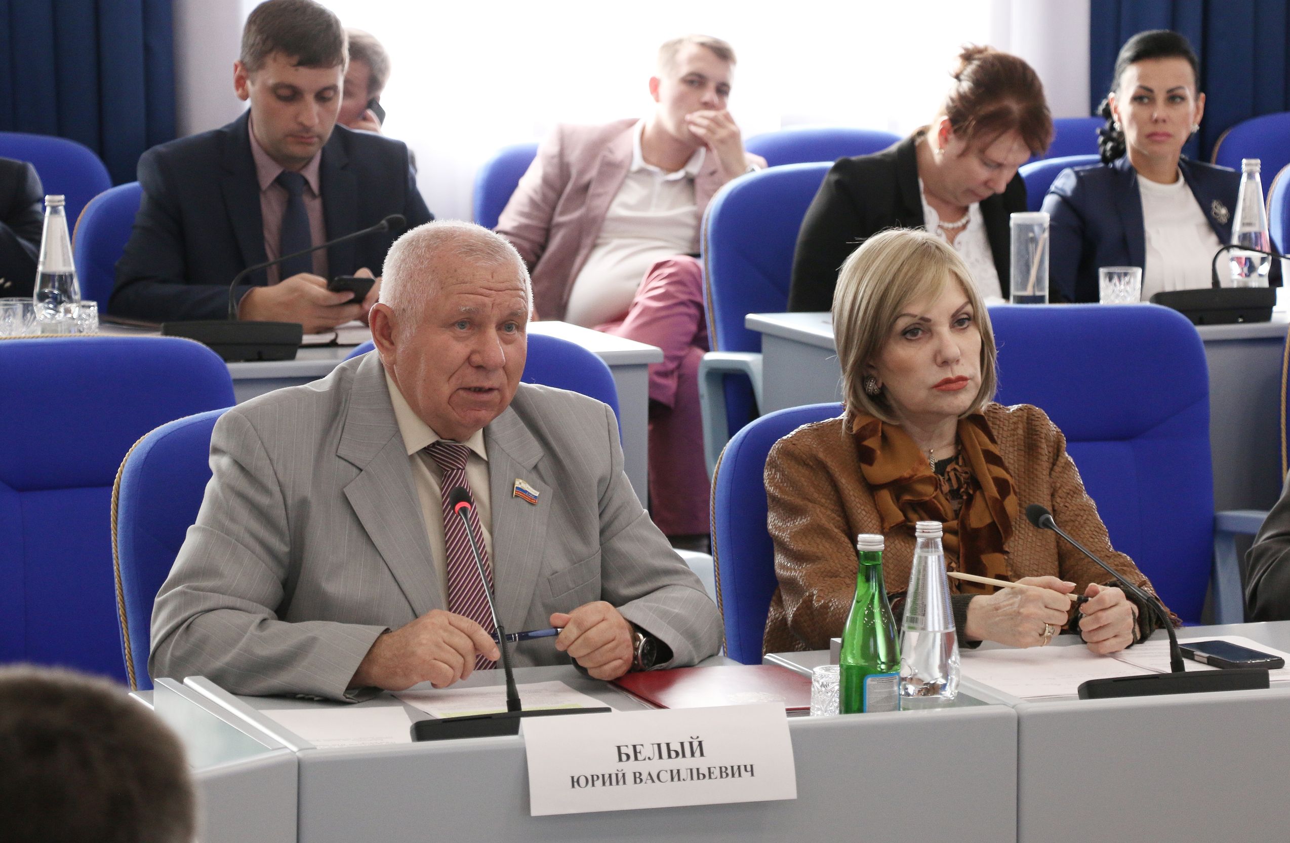 Меры соцподдержки людей предпенсионного возраста обсудили депутаты фракции партии «Единая Россия»
