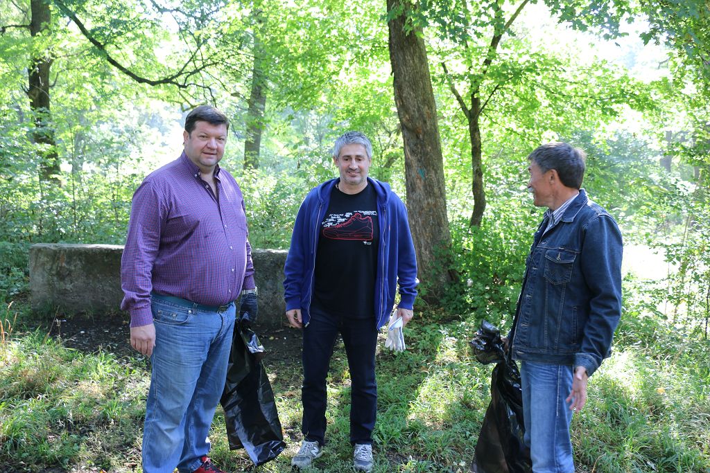 "День чистоты" на "Бибердовой даче" в Ставрополе